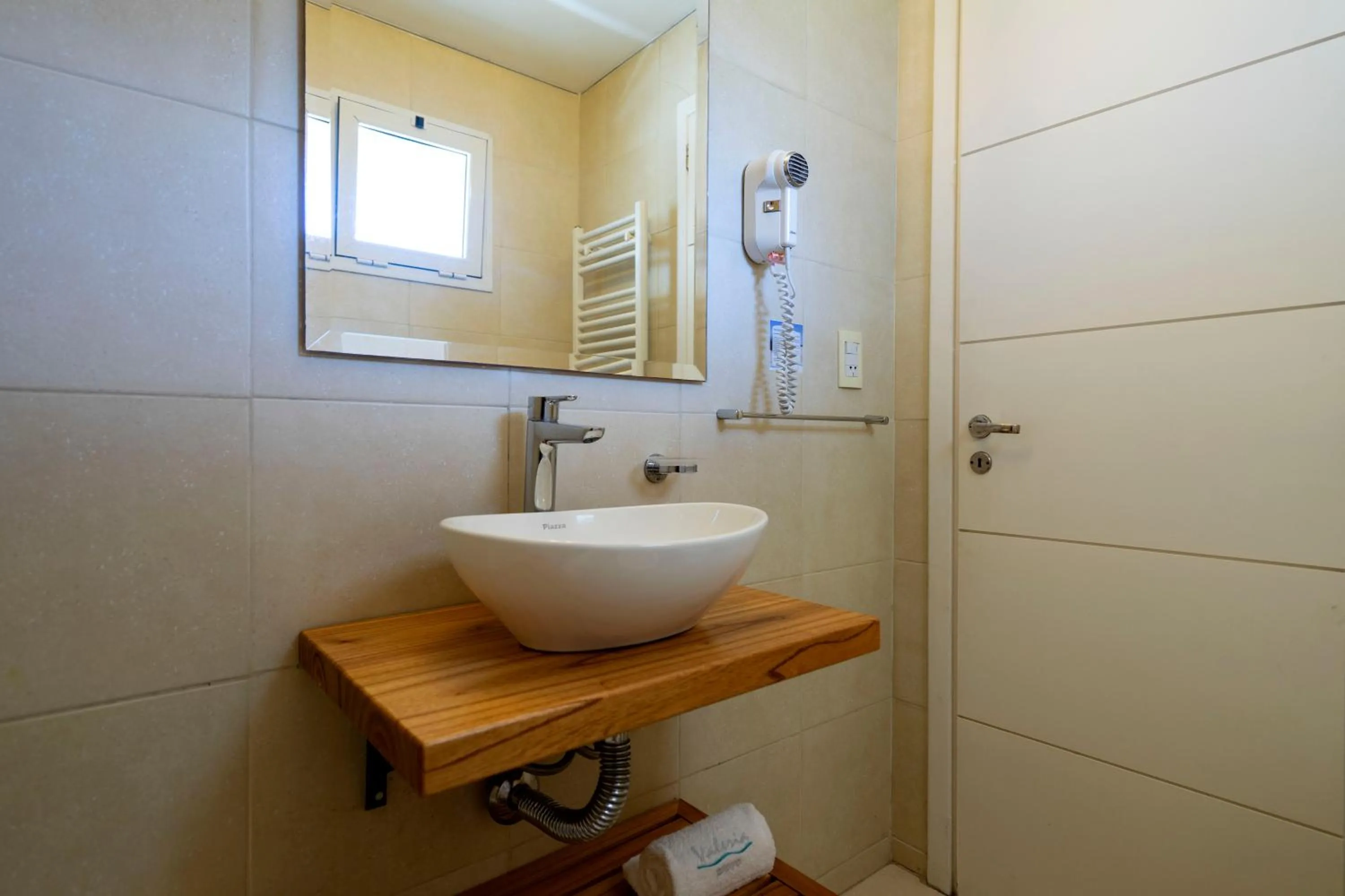 Toilet in Valeria Playa Apart