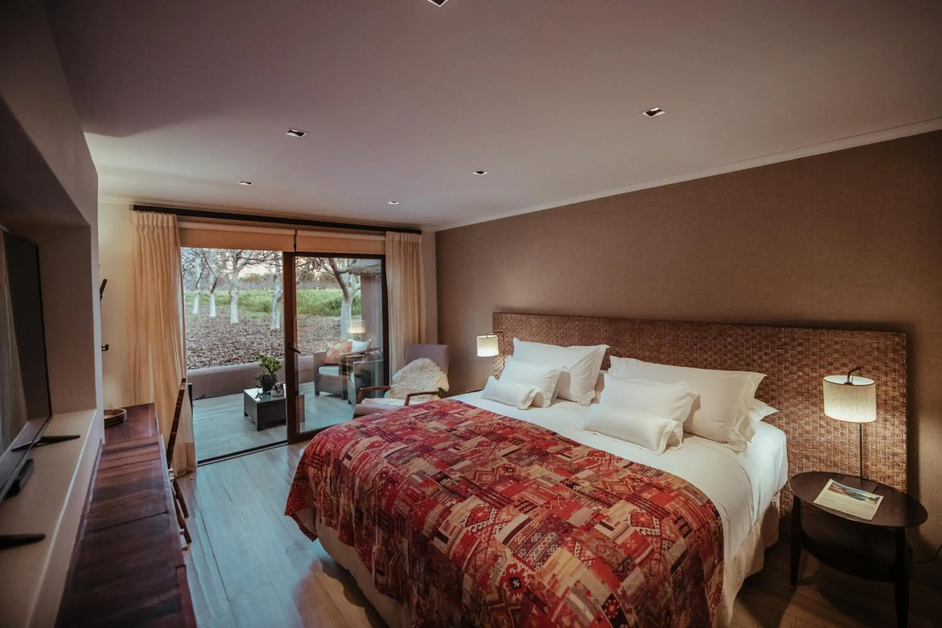 Deluxe King Room - single occupancy in CasaMolle Deluxe King Room - single occupancy in CasaMolle