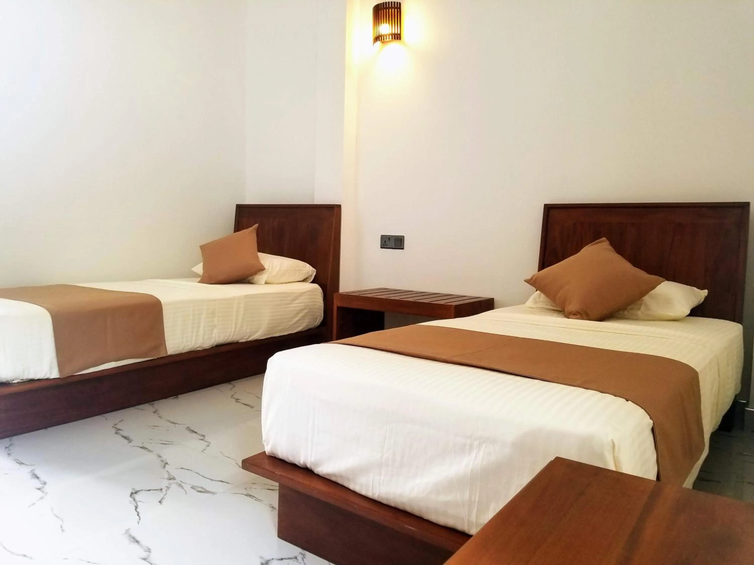 Decorative detail, Bed in Queens mount