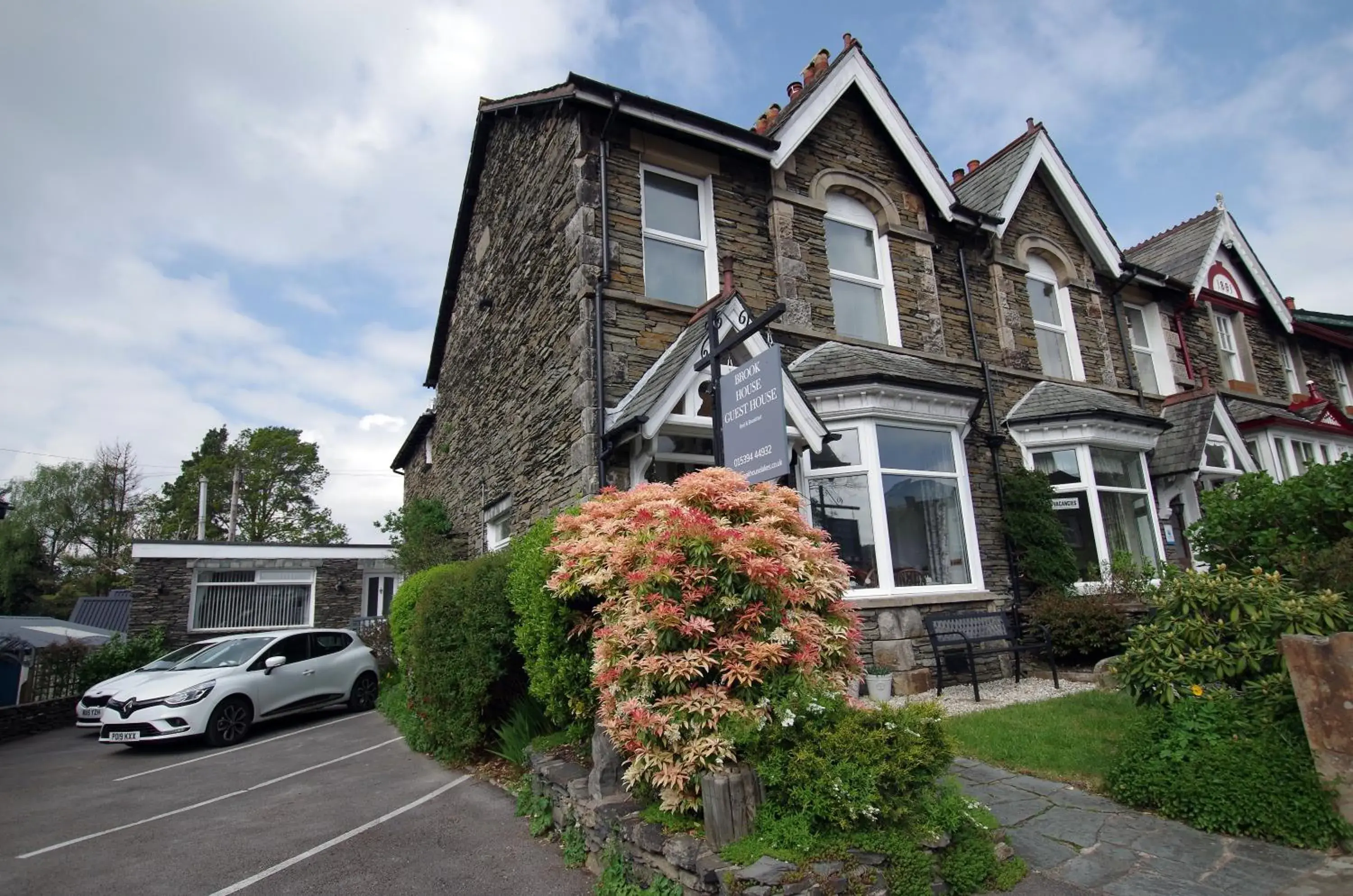 Brook House ― Free on-site car park Brook House ― Free on-site car park