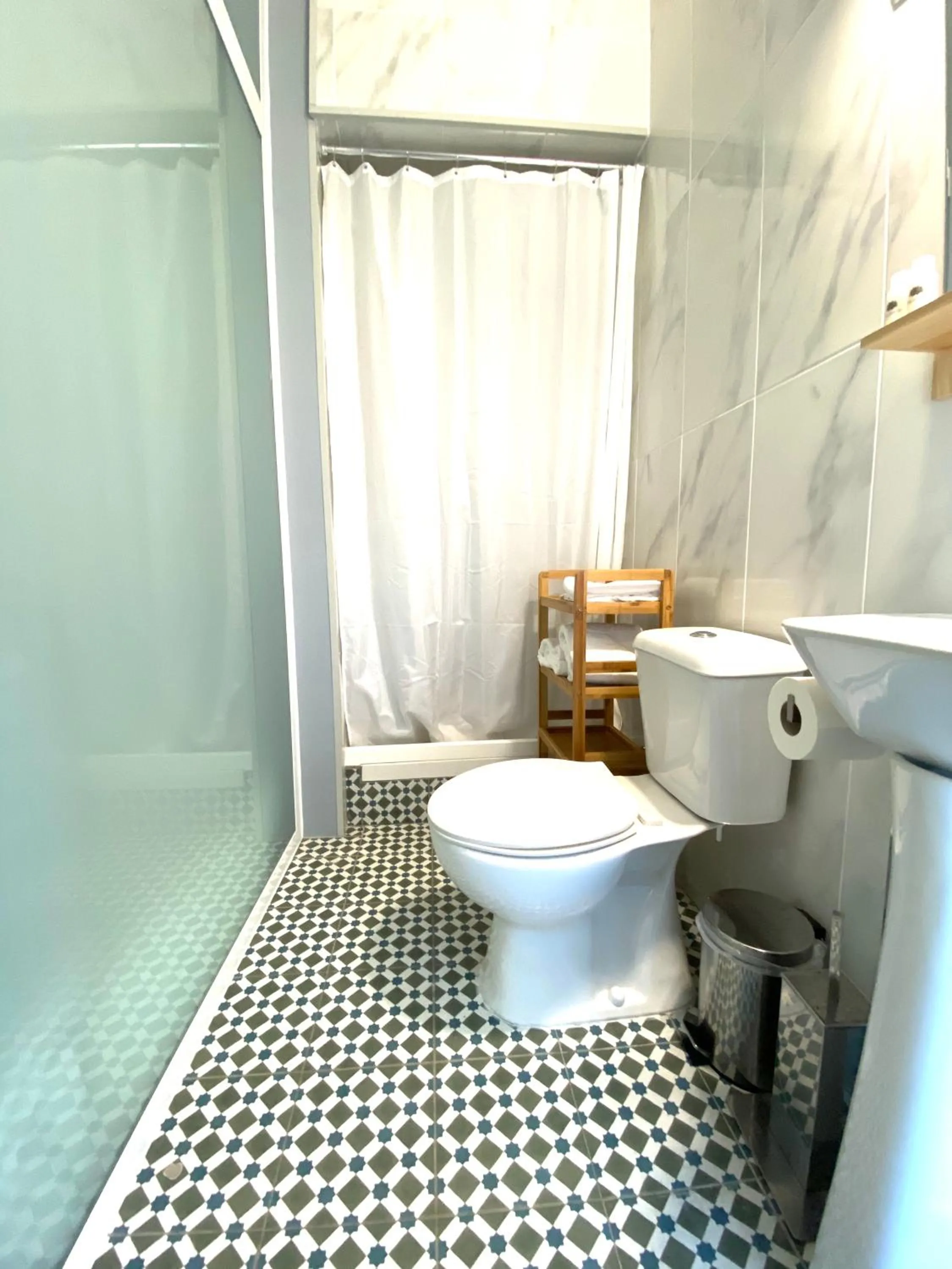 Bathroom in V Dinastia