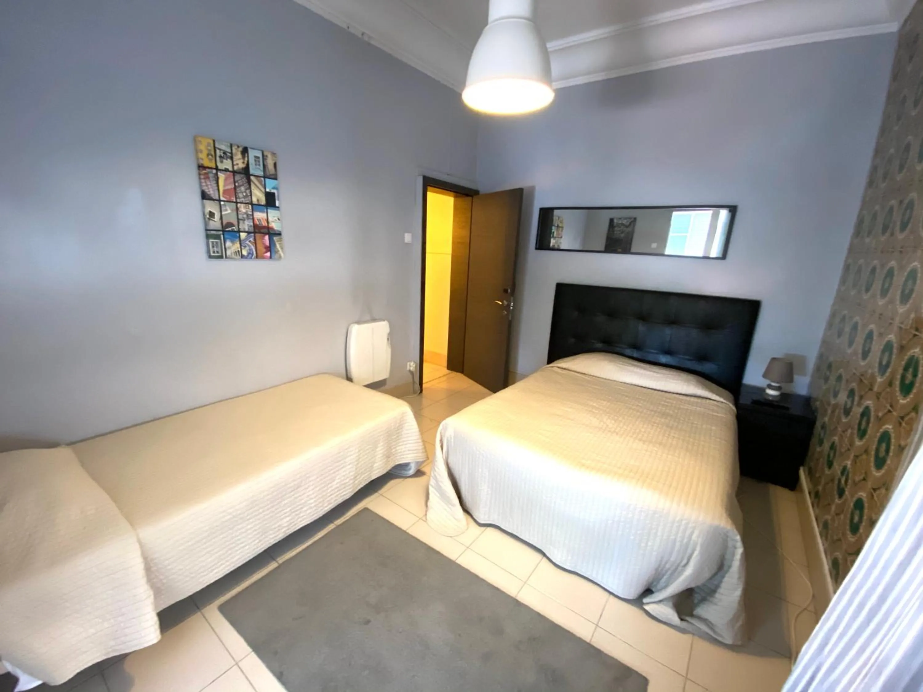 Decorative detail, Bed in V Dinastia