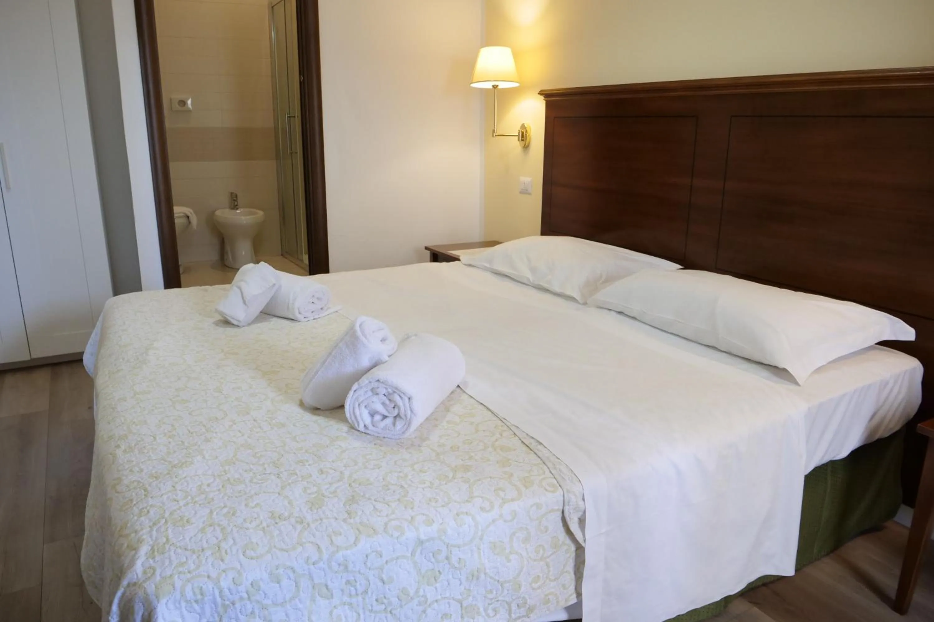 Bedroom, Bed in Hotel Elios Tao