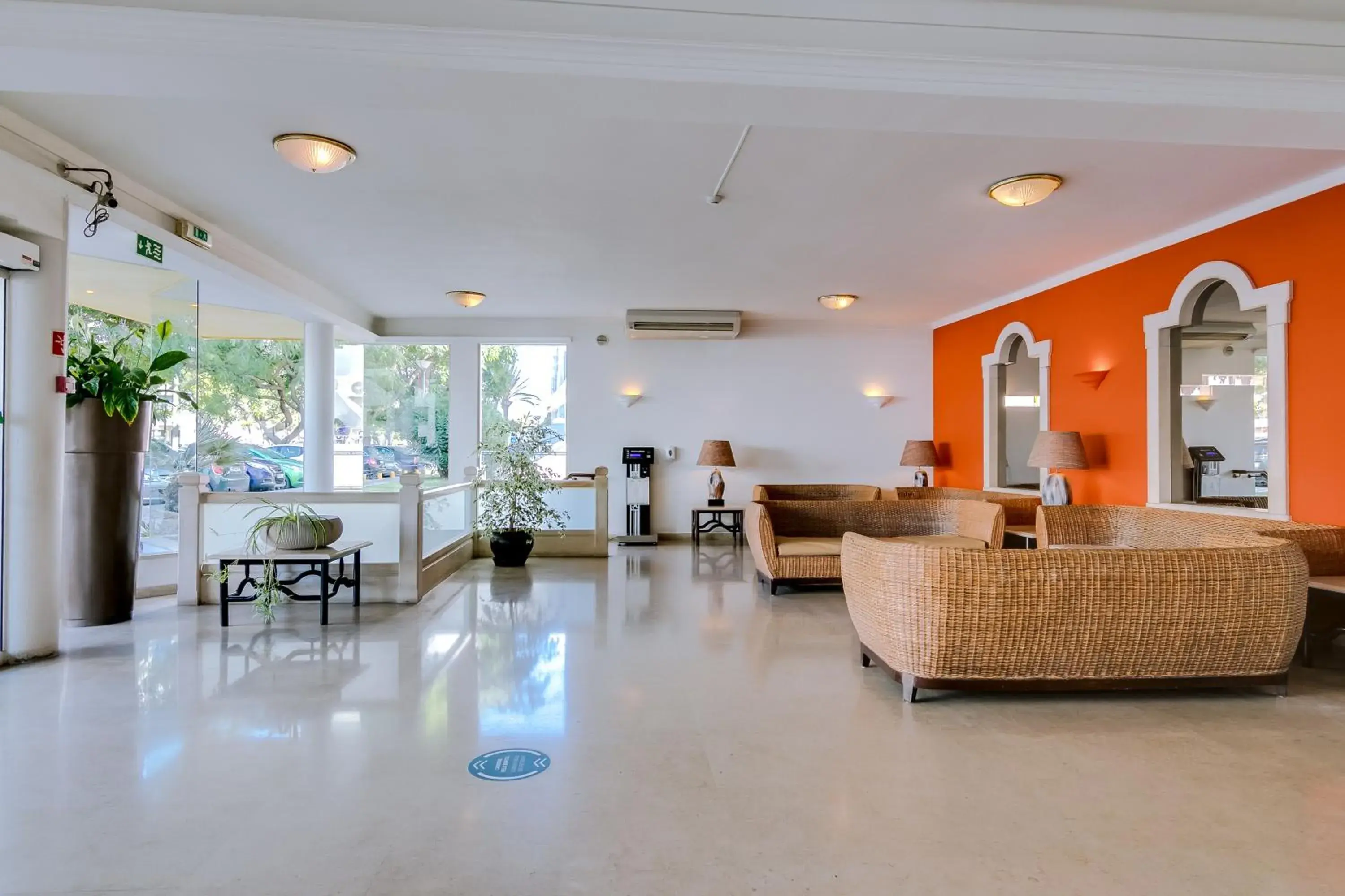 Lobby or reception in Hotel Atismar Lobby or reception in Hotel Atismar