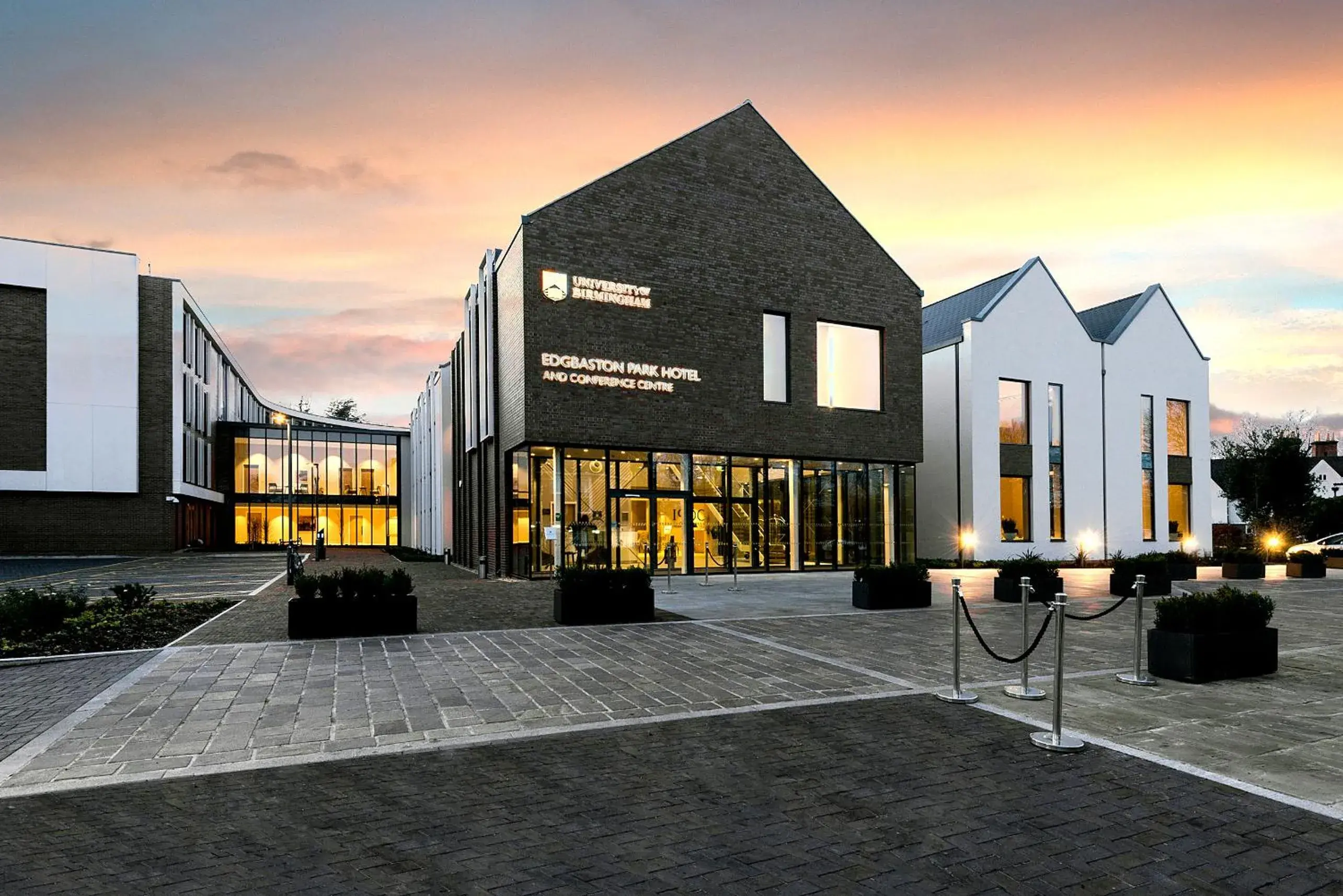 Property building in Edgbaston Park Hotel Birmingham Property building in Edgbaston Park Hotel Birmingham