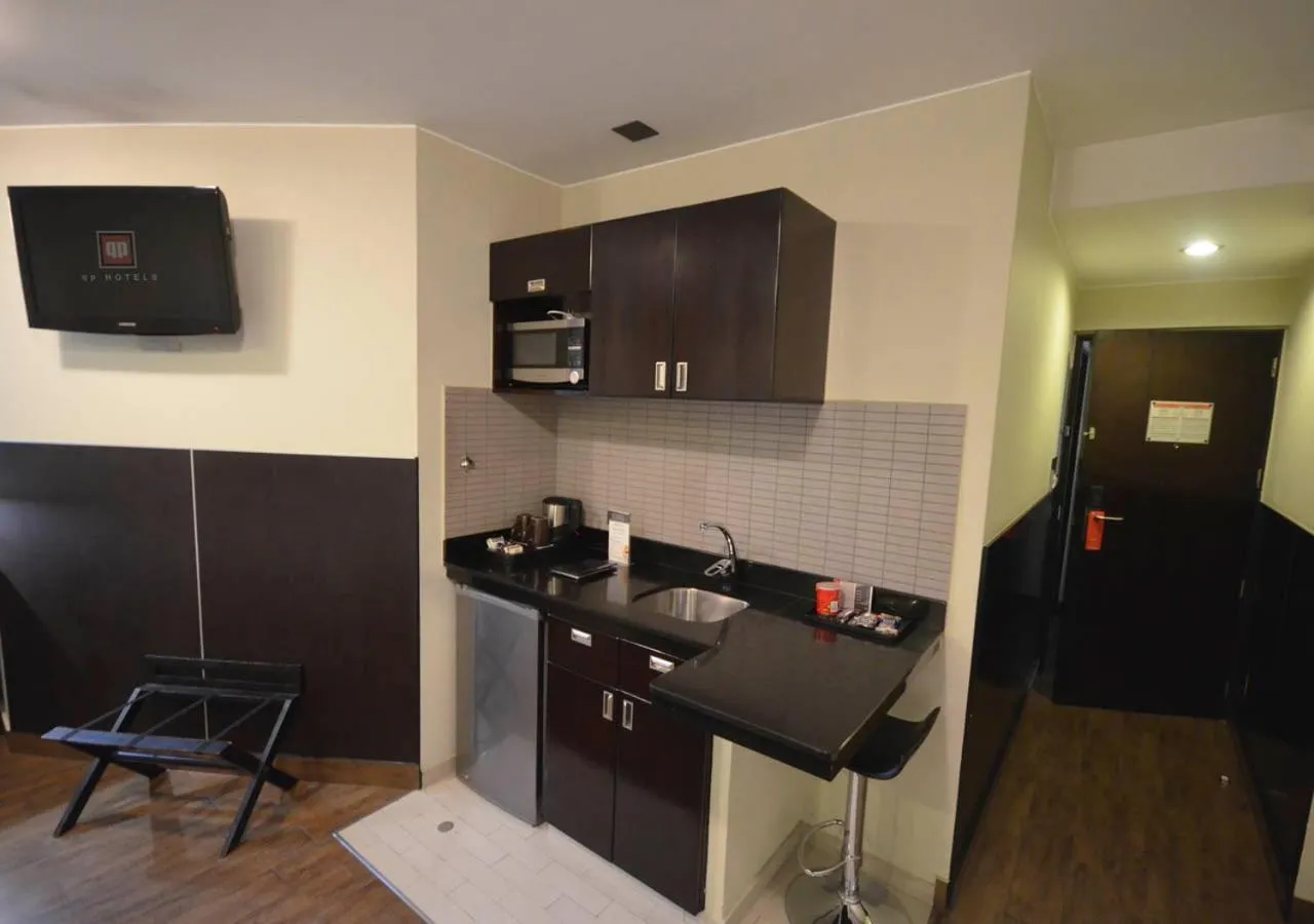 Kitchen or kitchenette in qp Hotels Arequipa