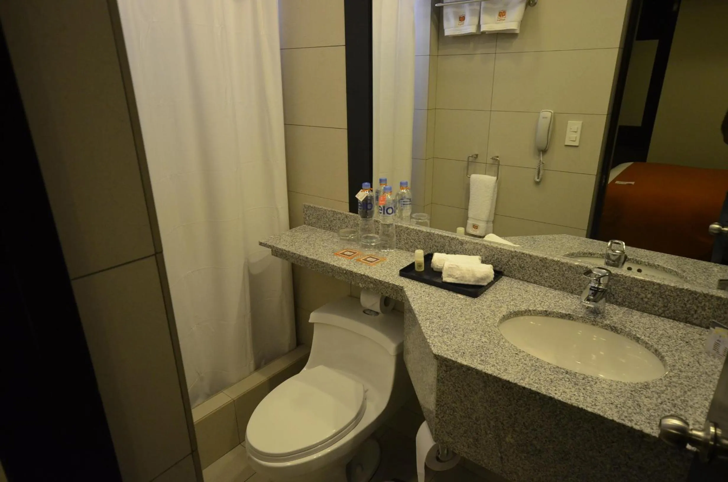 Toilet in qp Hotels Arequipa