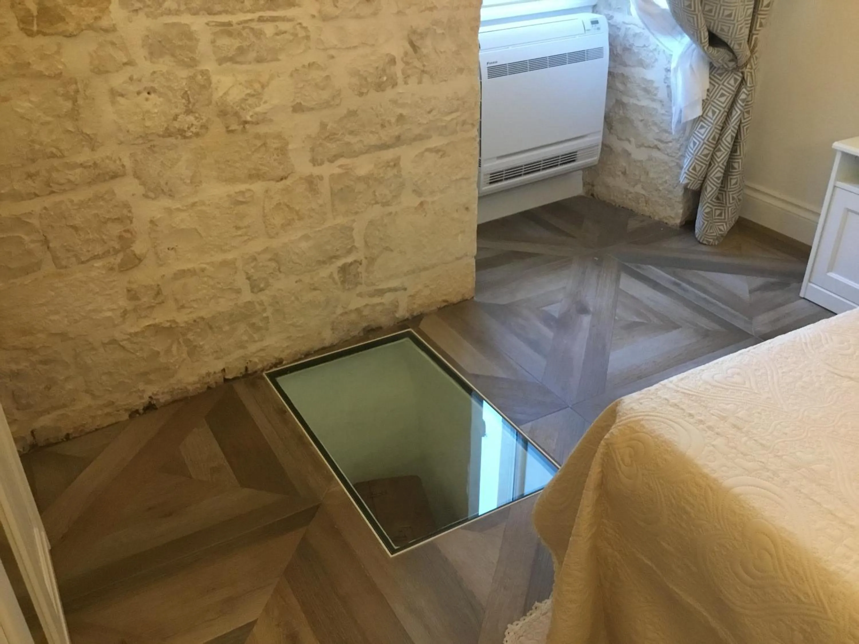 Decorative detail in BED & BREAKFAST PL PALACE