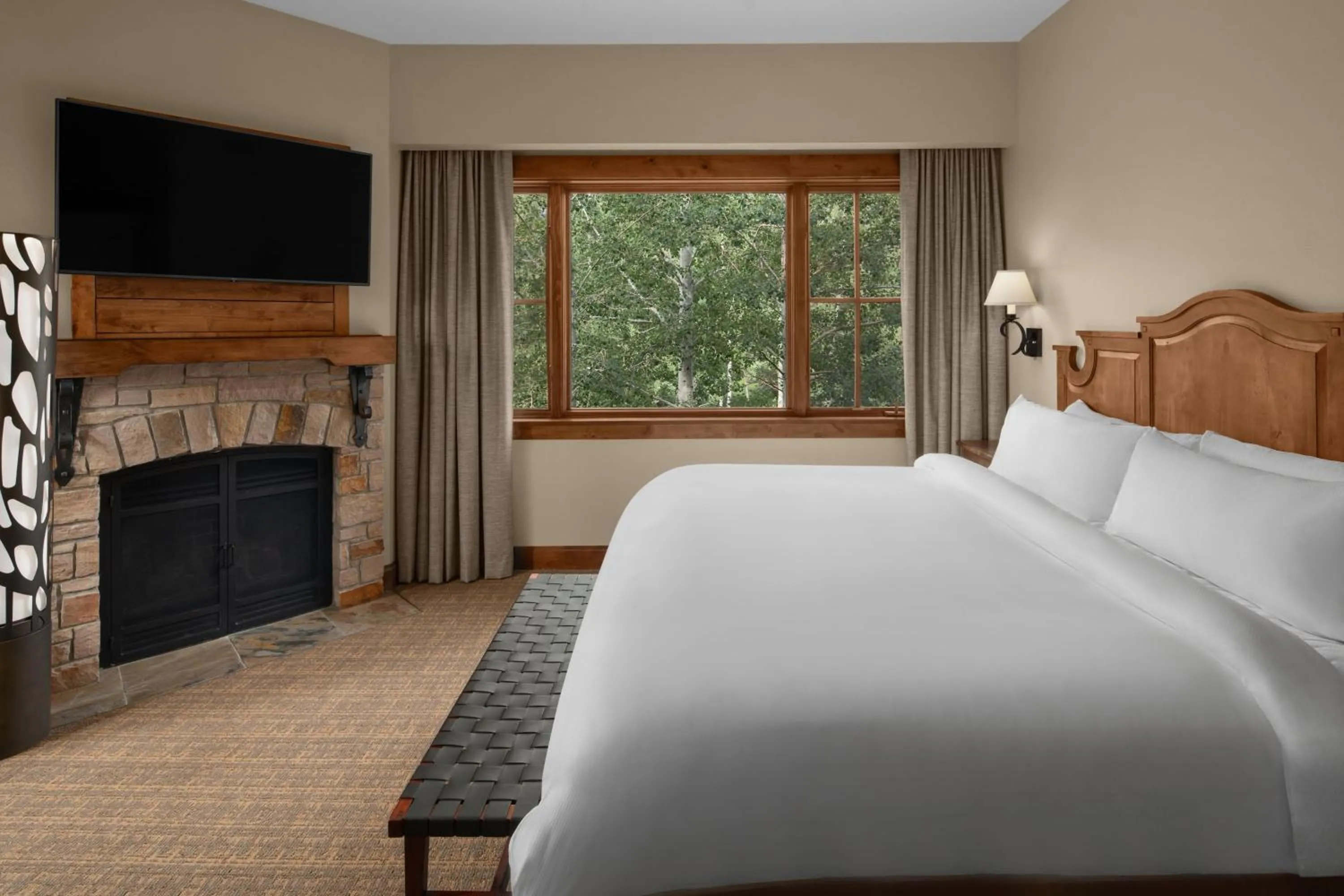 Bedroom, Bed in Hotel Park City, Autograph Collection