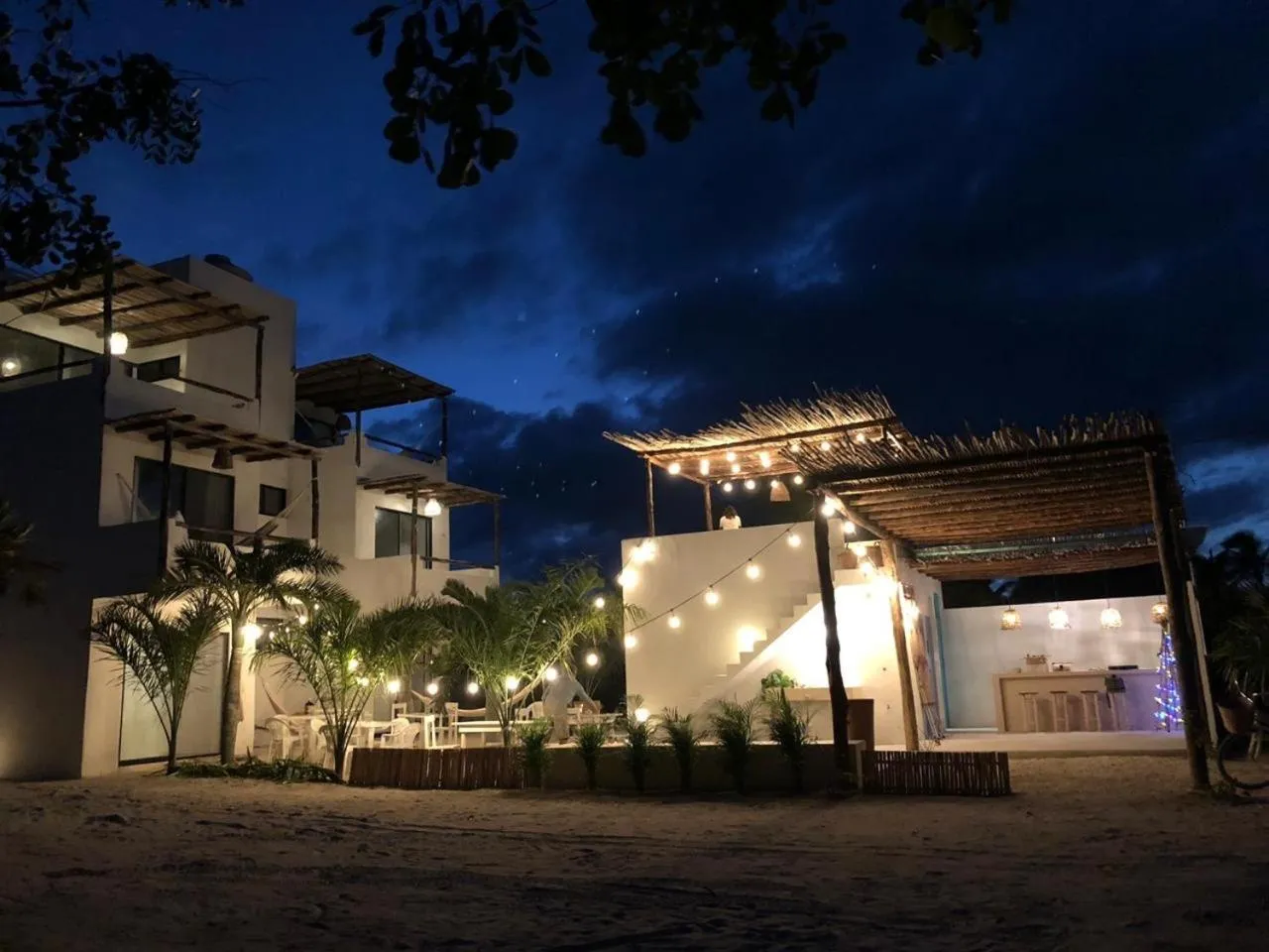 Property building in LunArena Barefoot Comfort