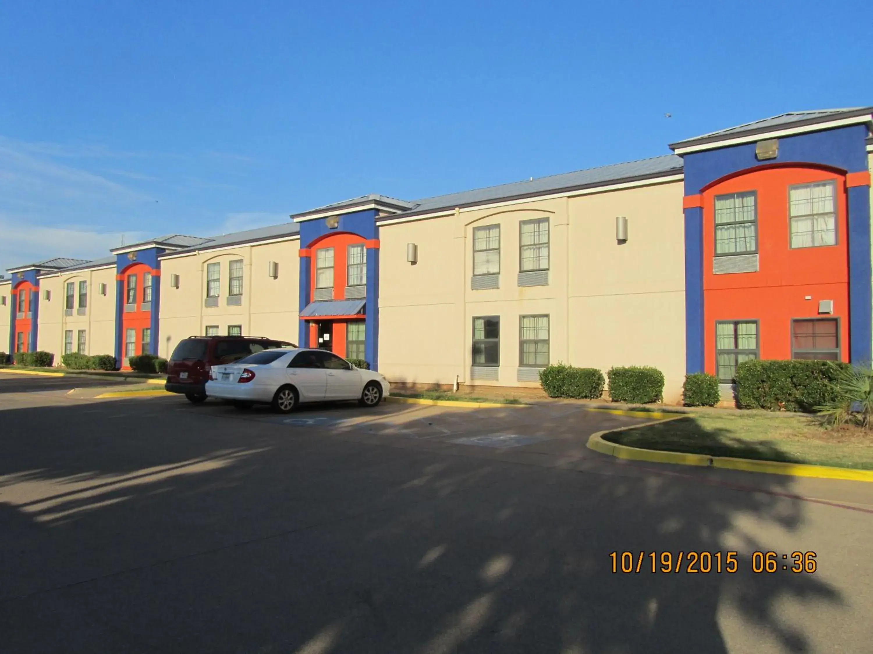 Property building in Executive Inn and Suites Wichita Falls Property building in Executive Inn and Suites Wichita Falls