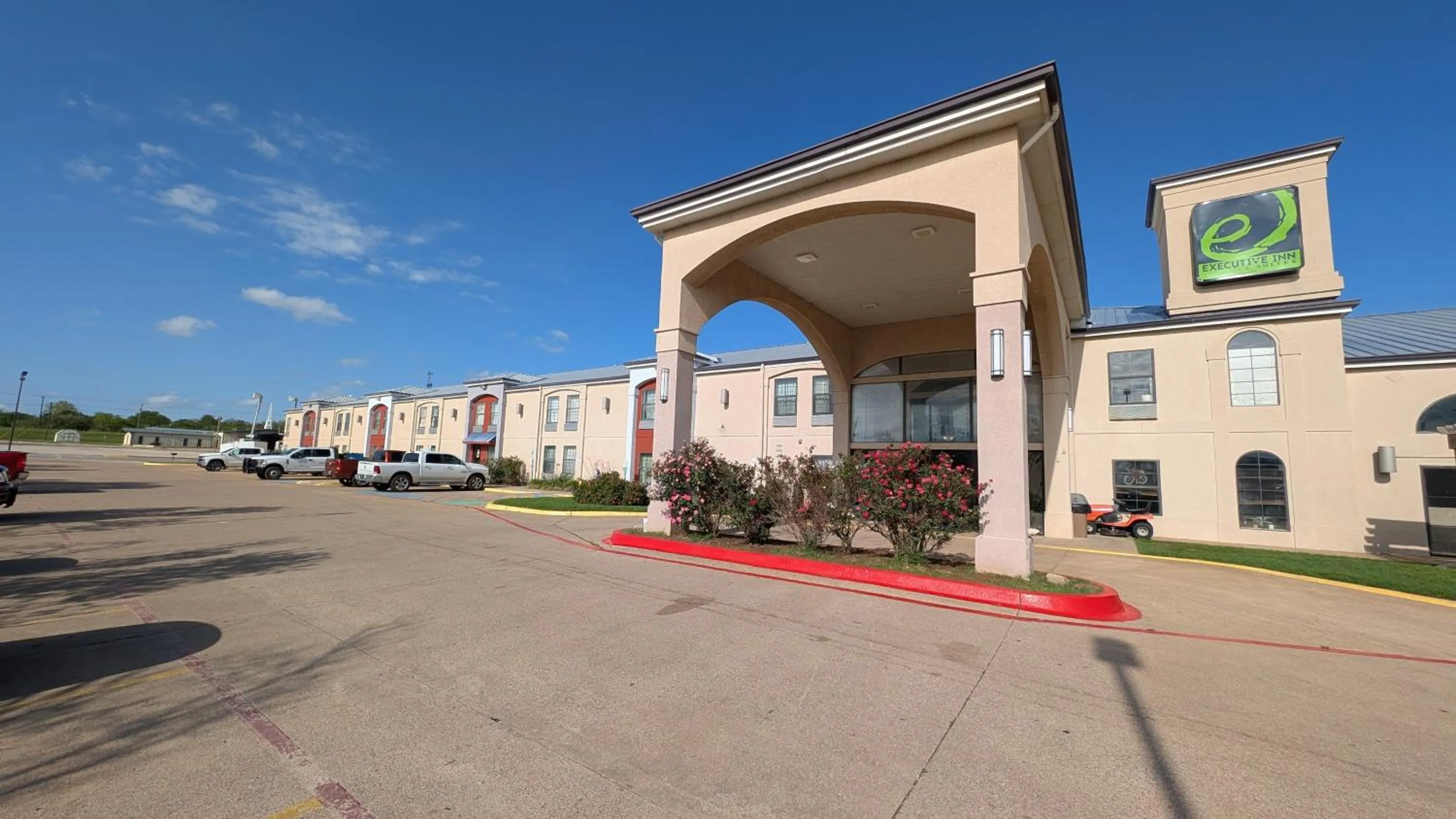 Property building in Executive Inn and Suites Wichita Falls