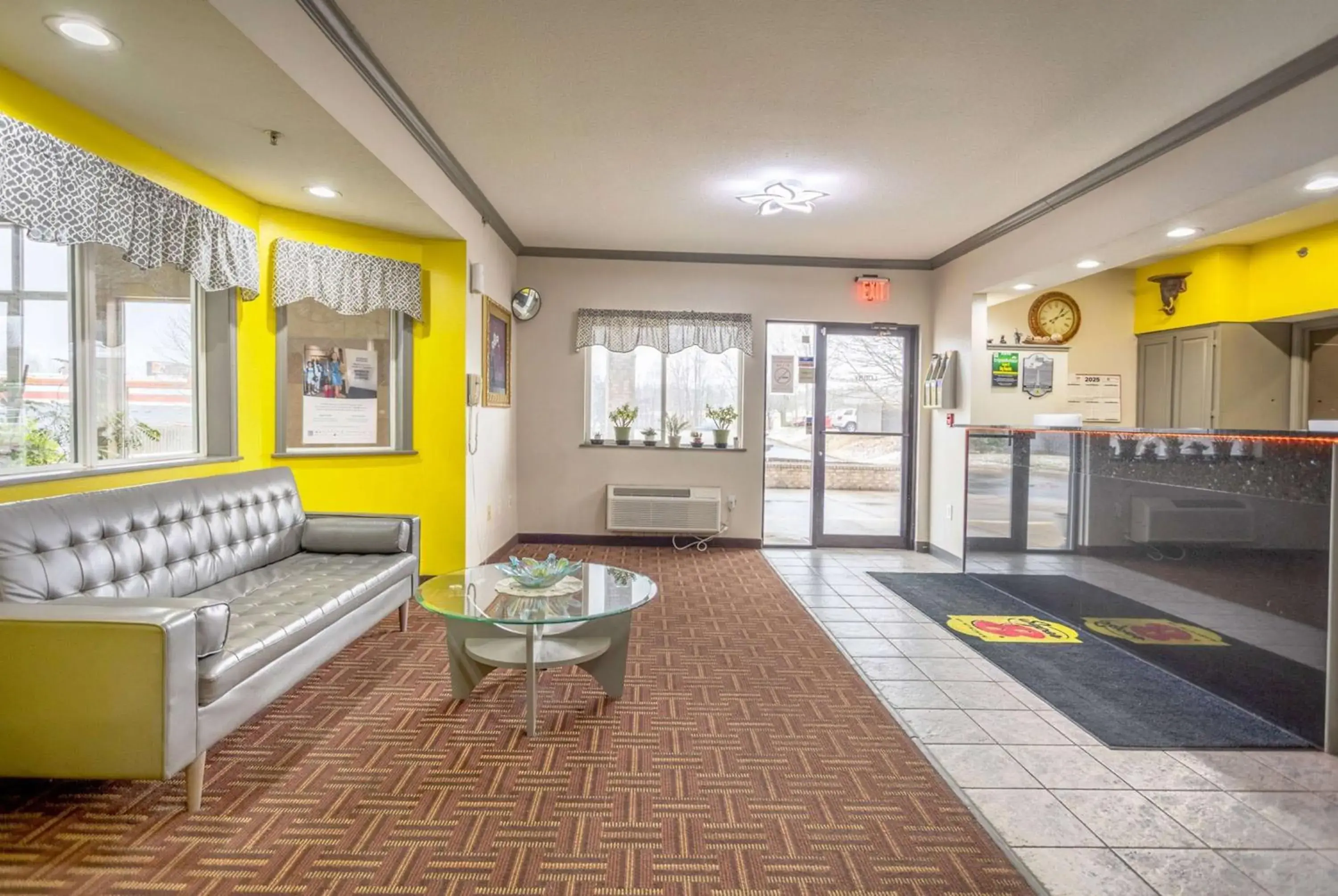 Lobby or reception in Super 8 by Wyndham Big Rapids Lobby or reception in Super 8 by Wyndham Big Rapids