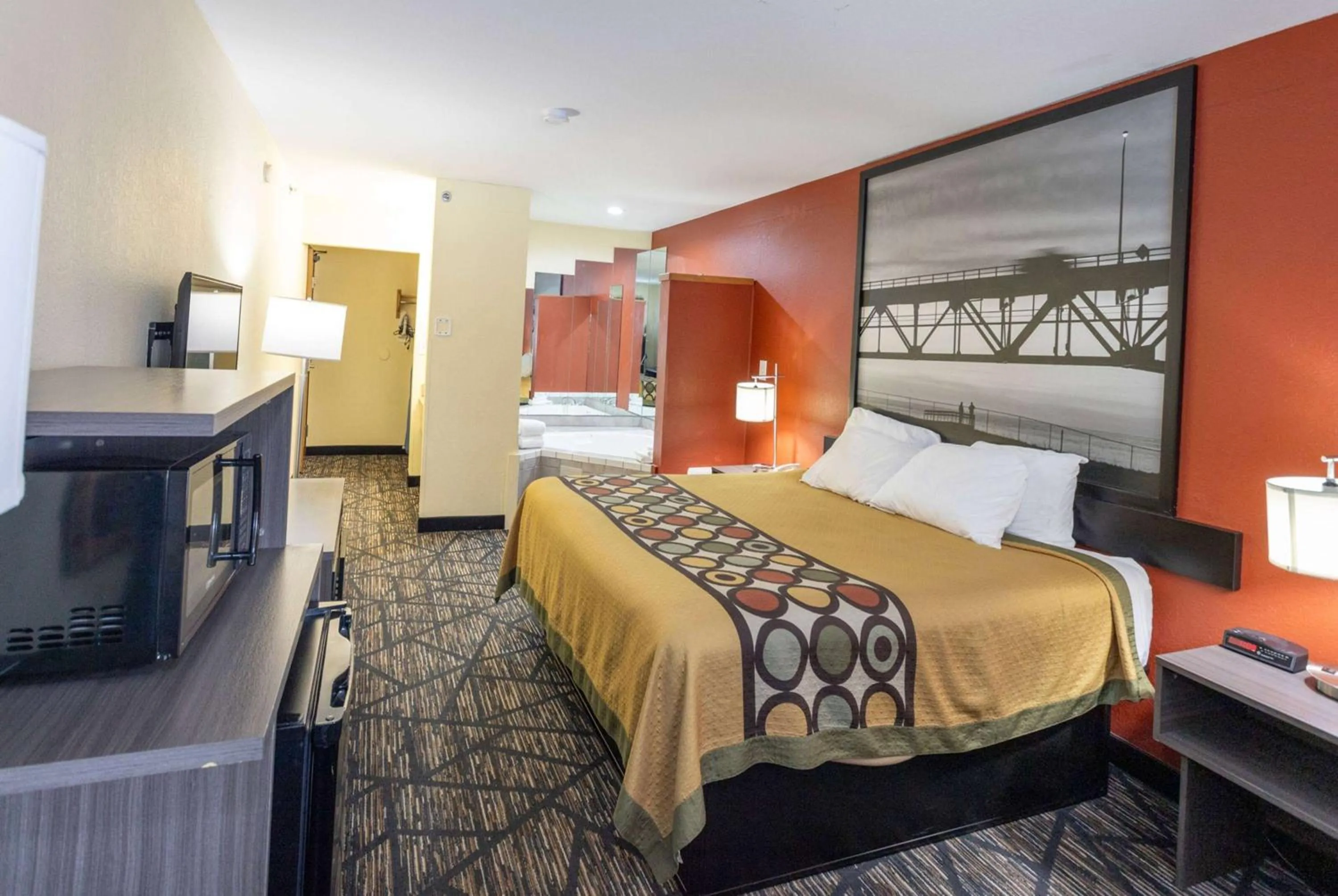 Photo of the whole room, Bed in Super 8 by Wyndham Big Rapids