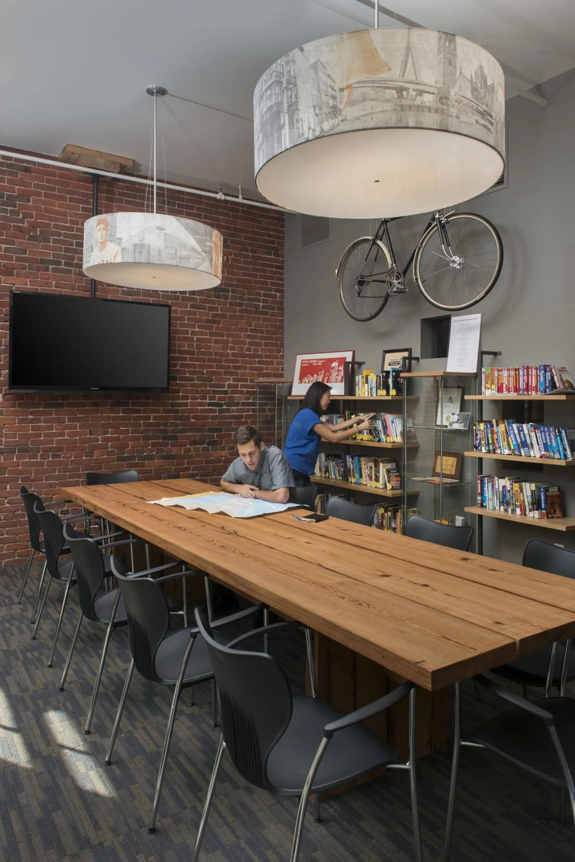 Lobby or reception in HI Boston Hostel