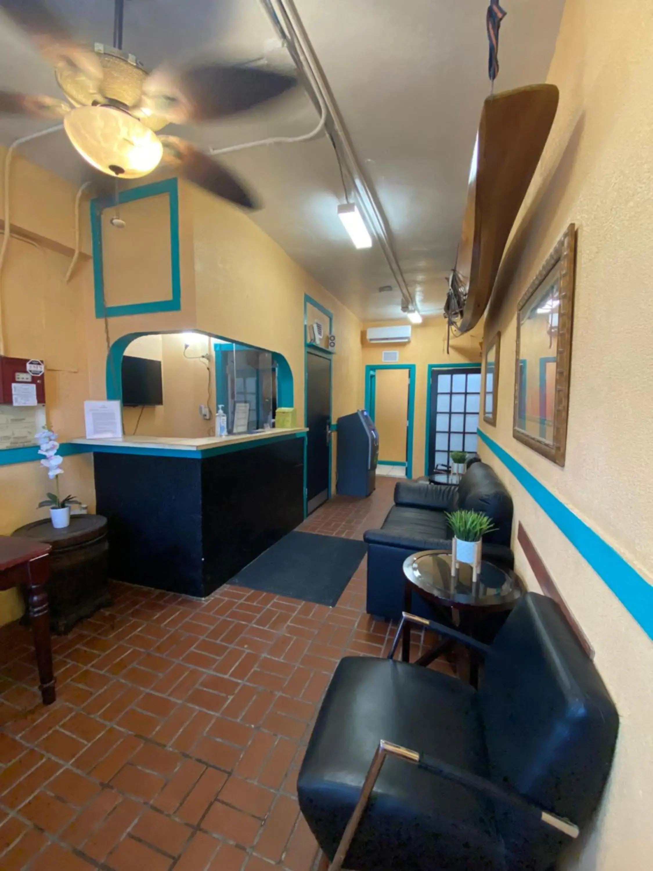 Lobby or reception in Hoosville Hostel (Formerly The Everglades Hostel) Lobby or reception in Hoosville Hostel (Formerly The Everglades Hostel)