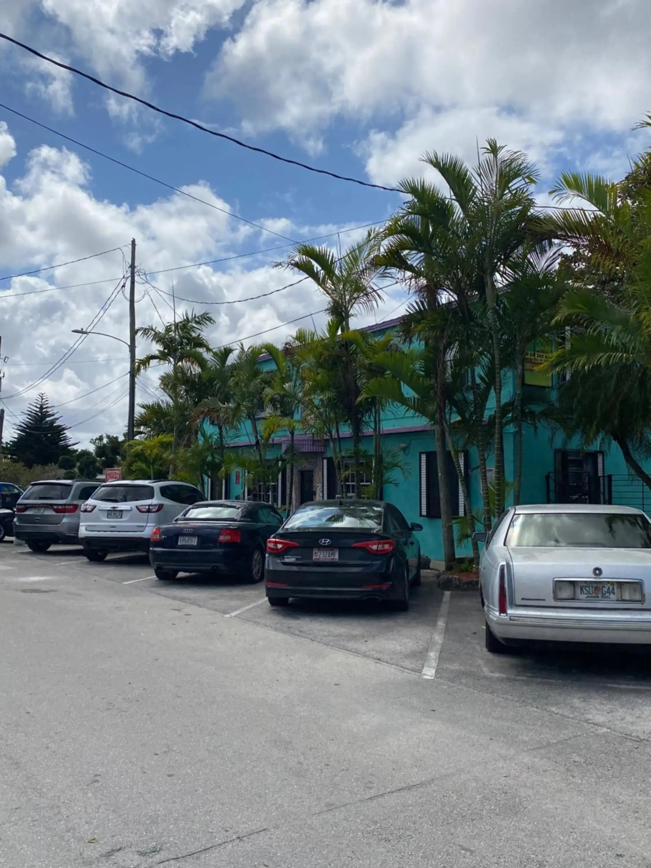 Property building in Hoosville Hostel (Formerly The Everglades Hostel) Property building in Hoosville Hostel (Formerly The Everglades Hostel)