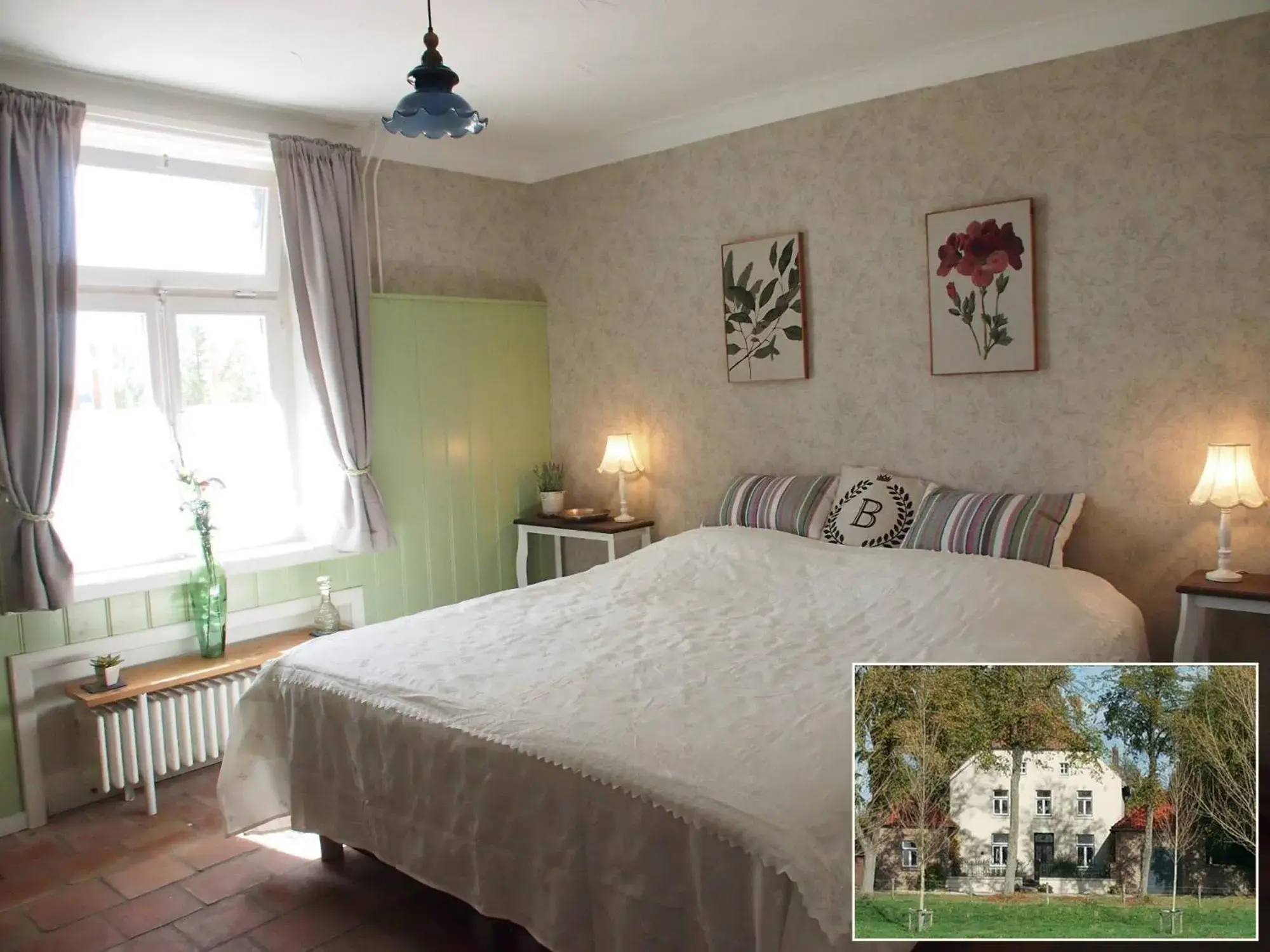 Double Room with Private Bathroom in B&B Buggenum Palace Double Room with Private Bathroom in B&B Buggenum Palace