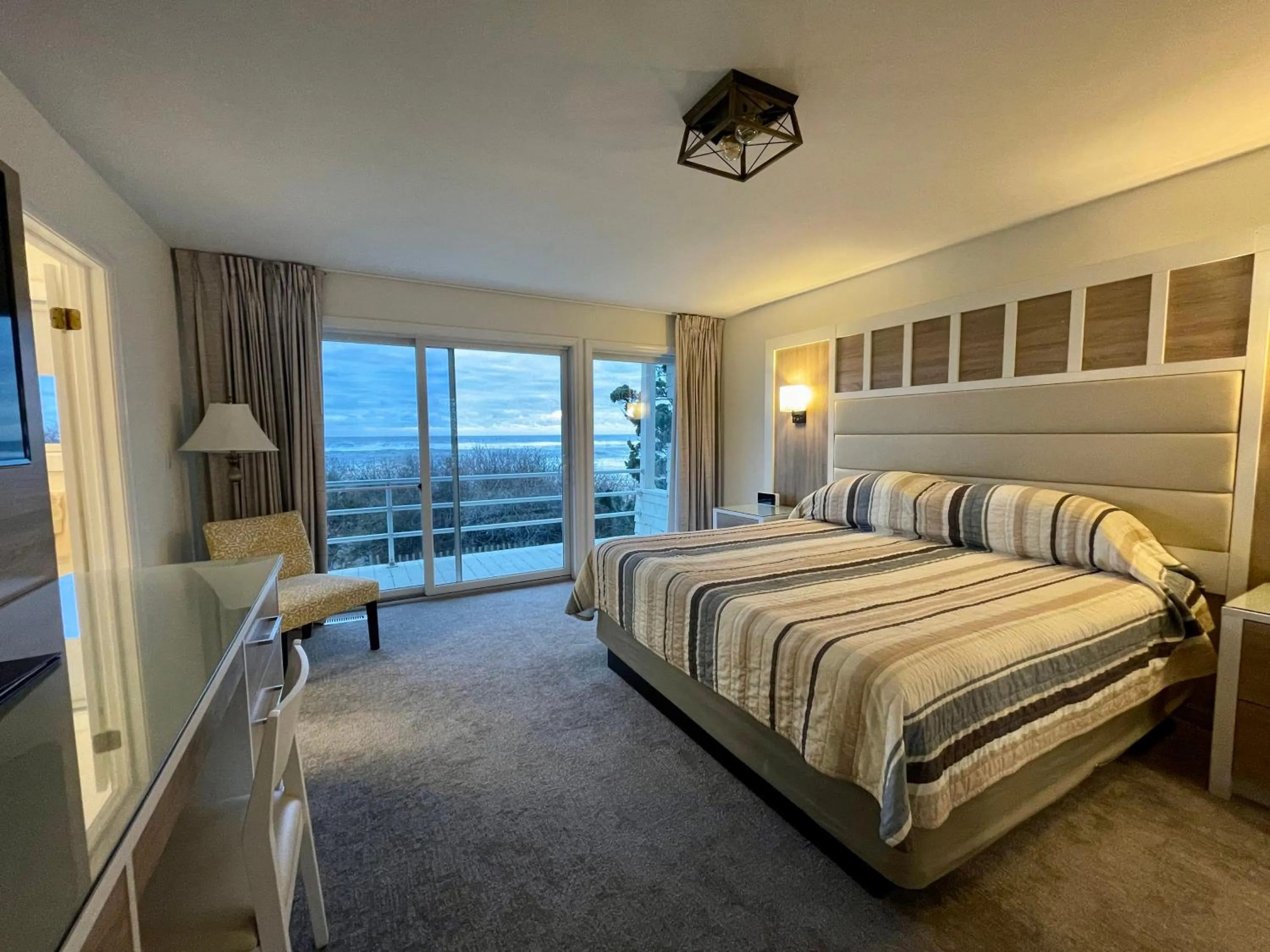 Bed in Townhouses & Captain's Quarters