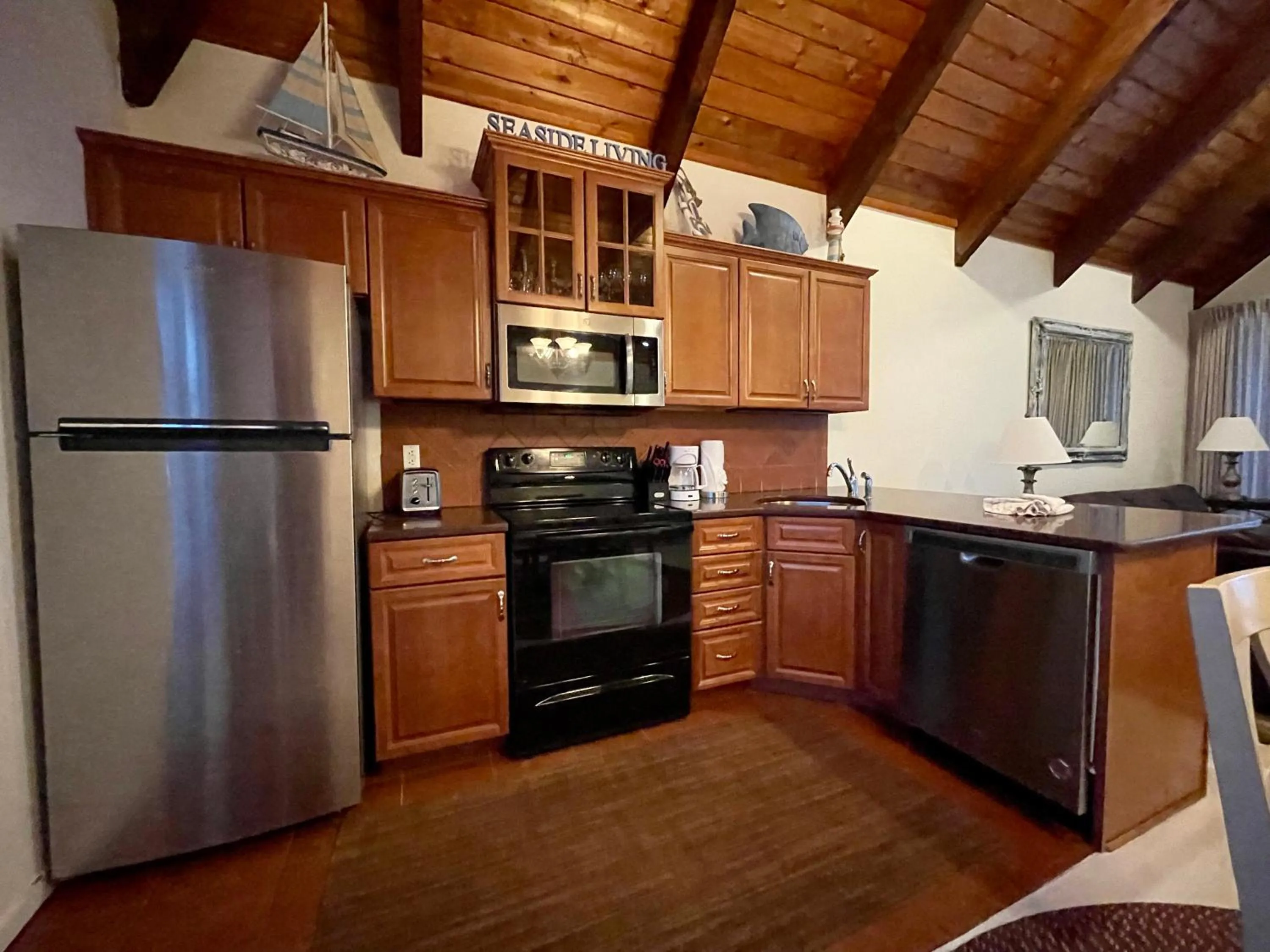 Townhouses & Captain's Quarters