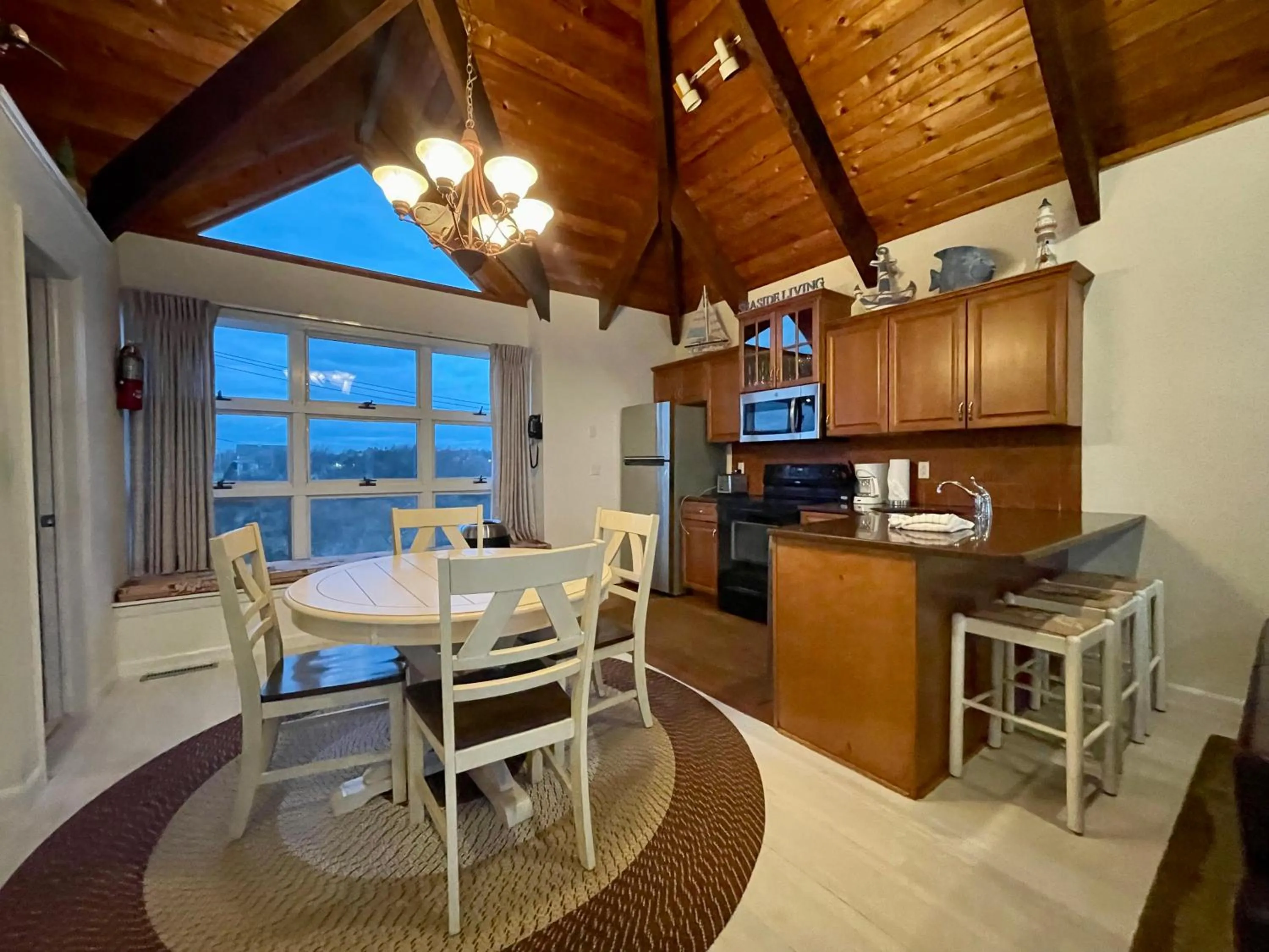 Townhouses & Captain's Quarters