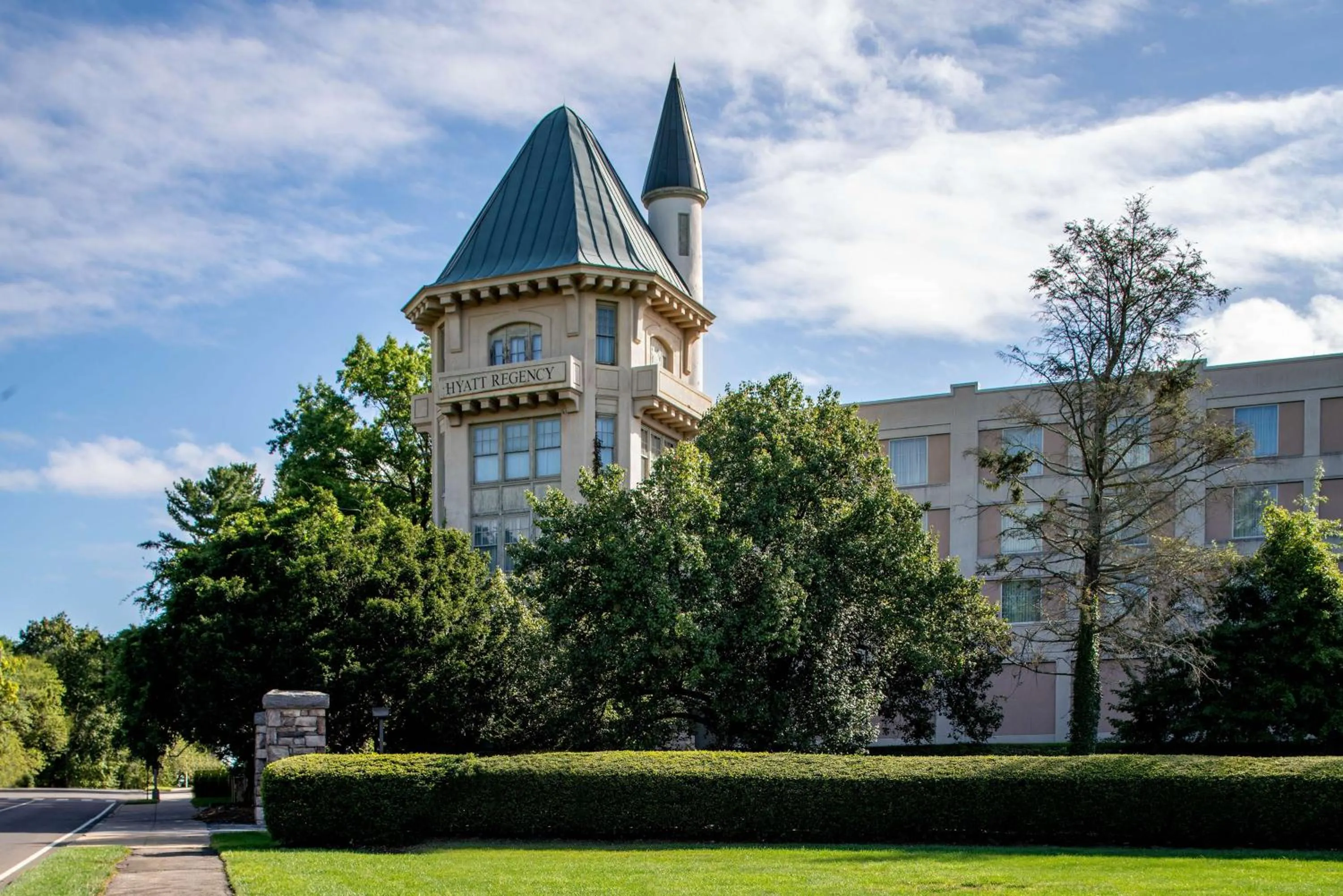 Property building in Hyatt Regency Greenwich