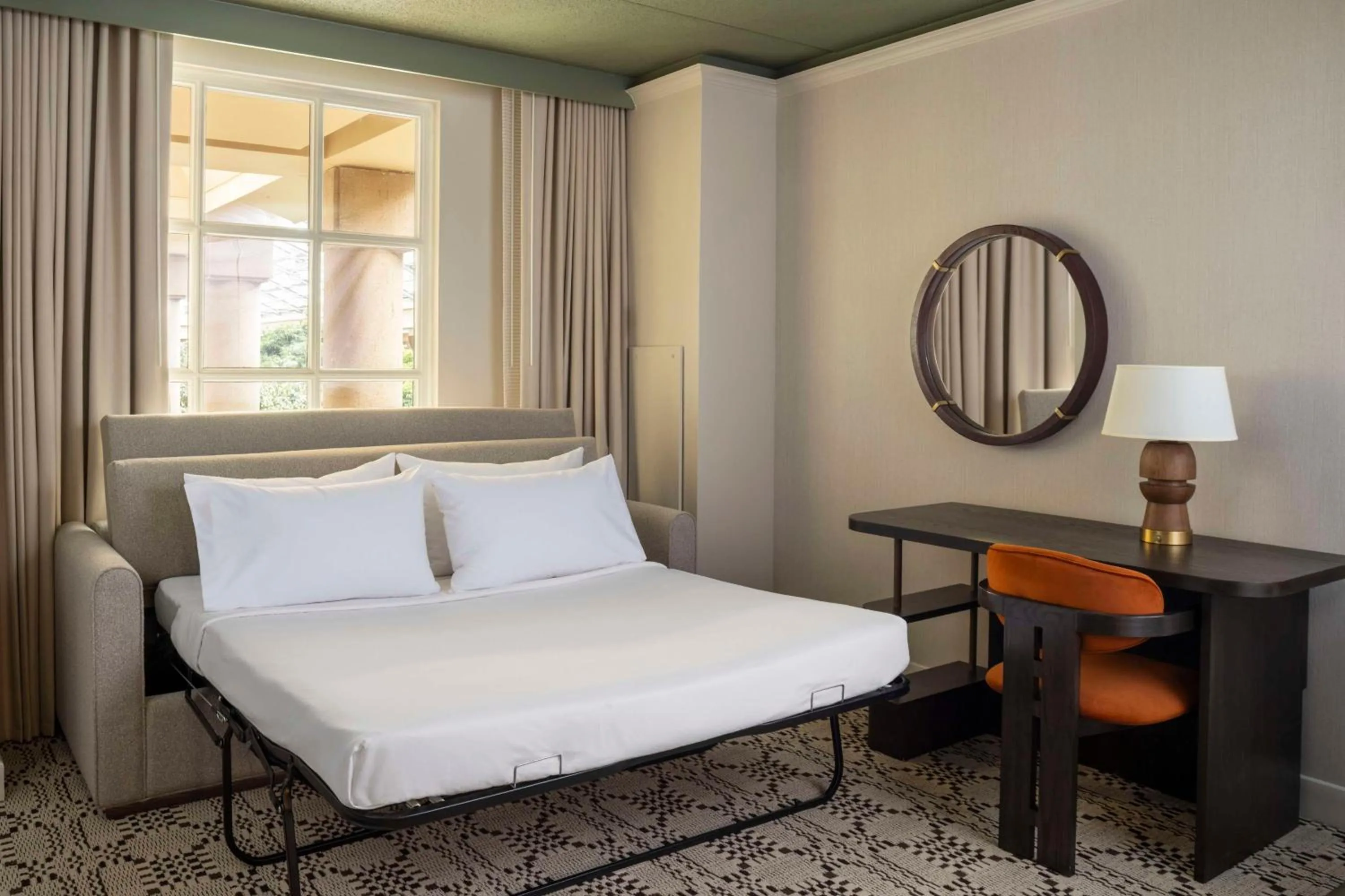 Bedroom, Bed in Hyatt Regency Greenwich