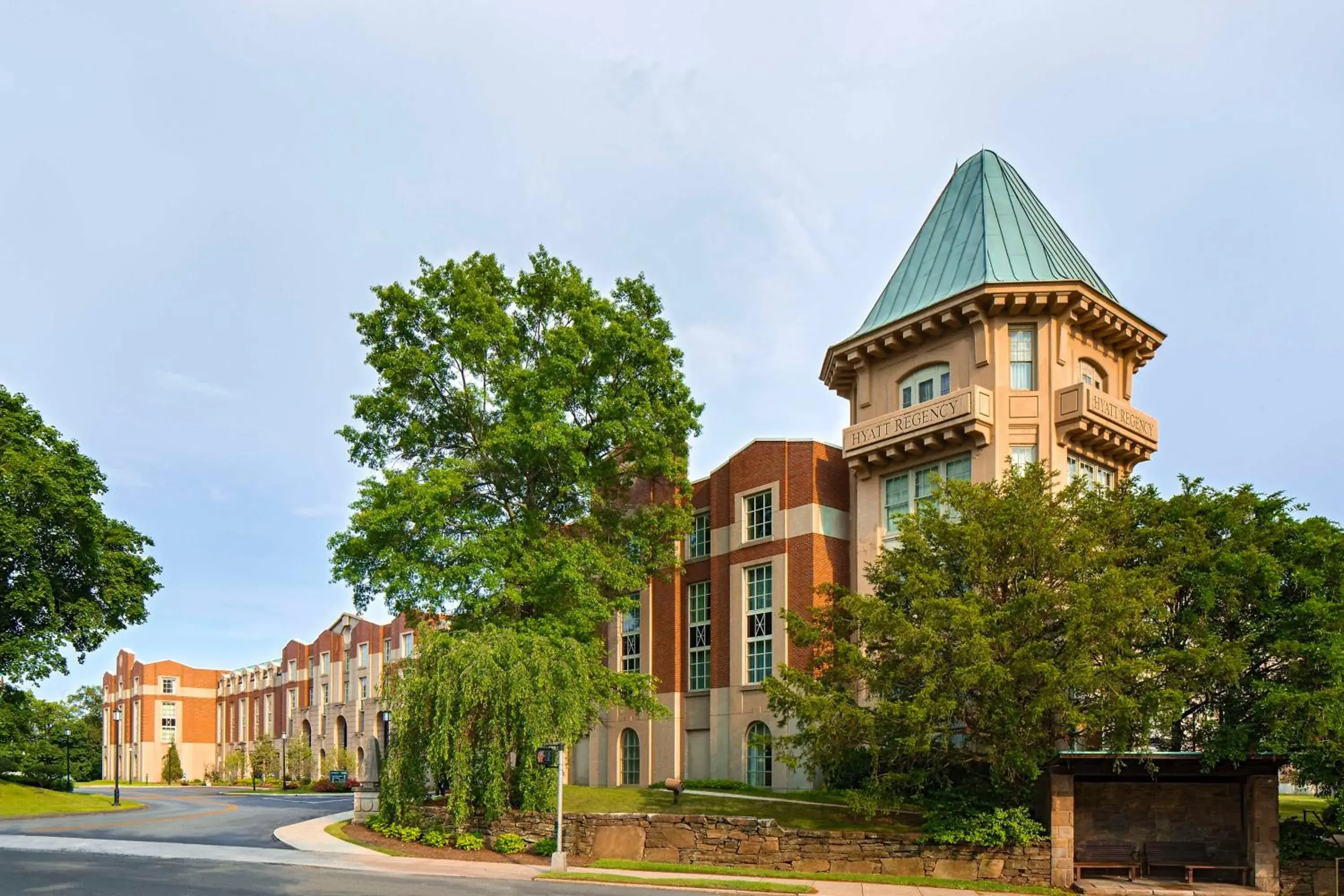 Property building in Hyatt Regency Greenwich Property building in Hyatt Regency Greenwich