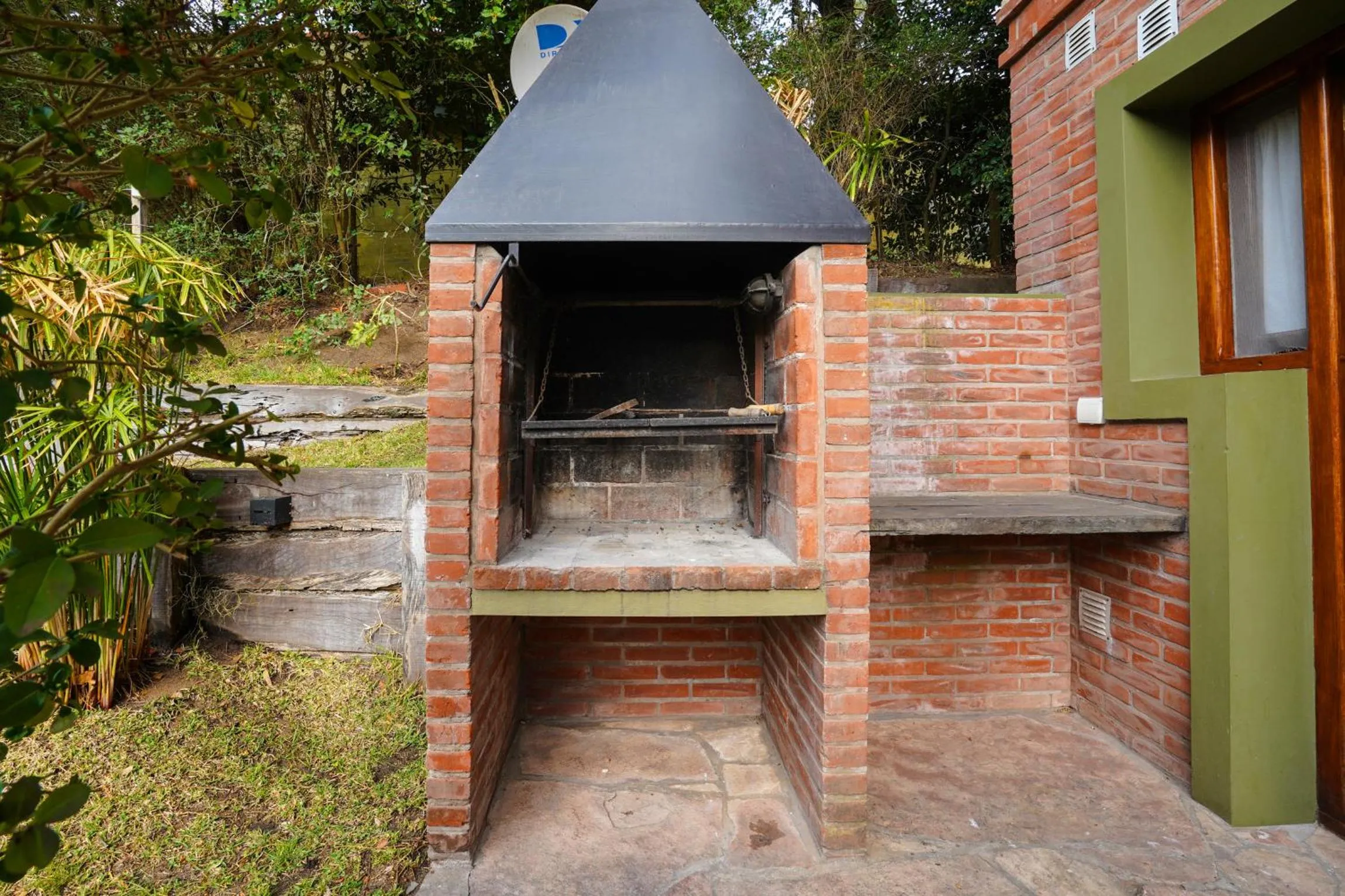 Valeria House Rental Suites