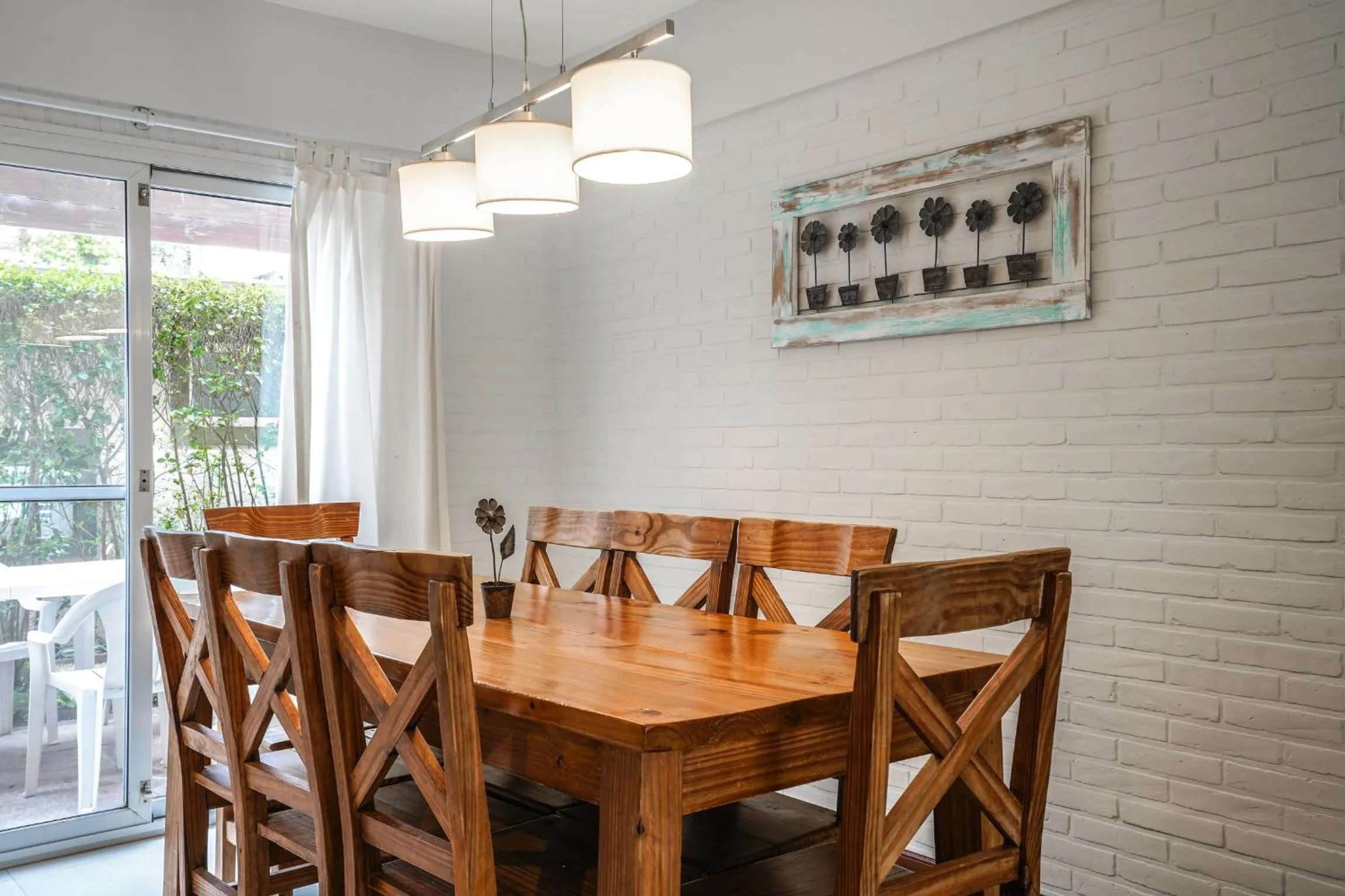 Valeria House Rental Suites