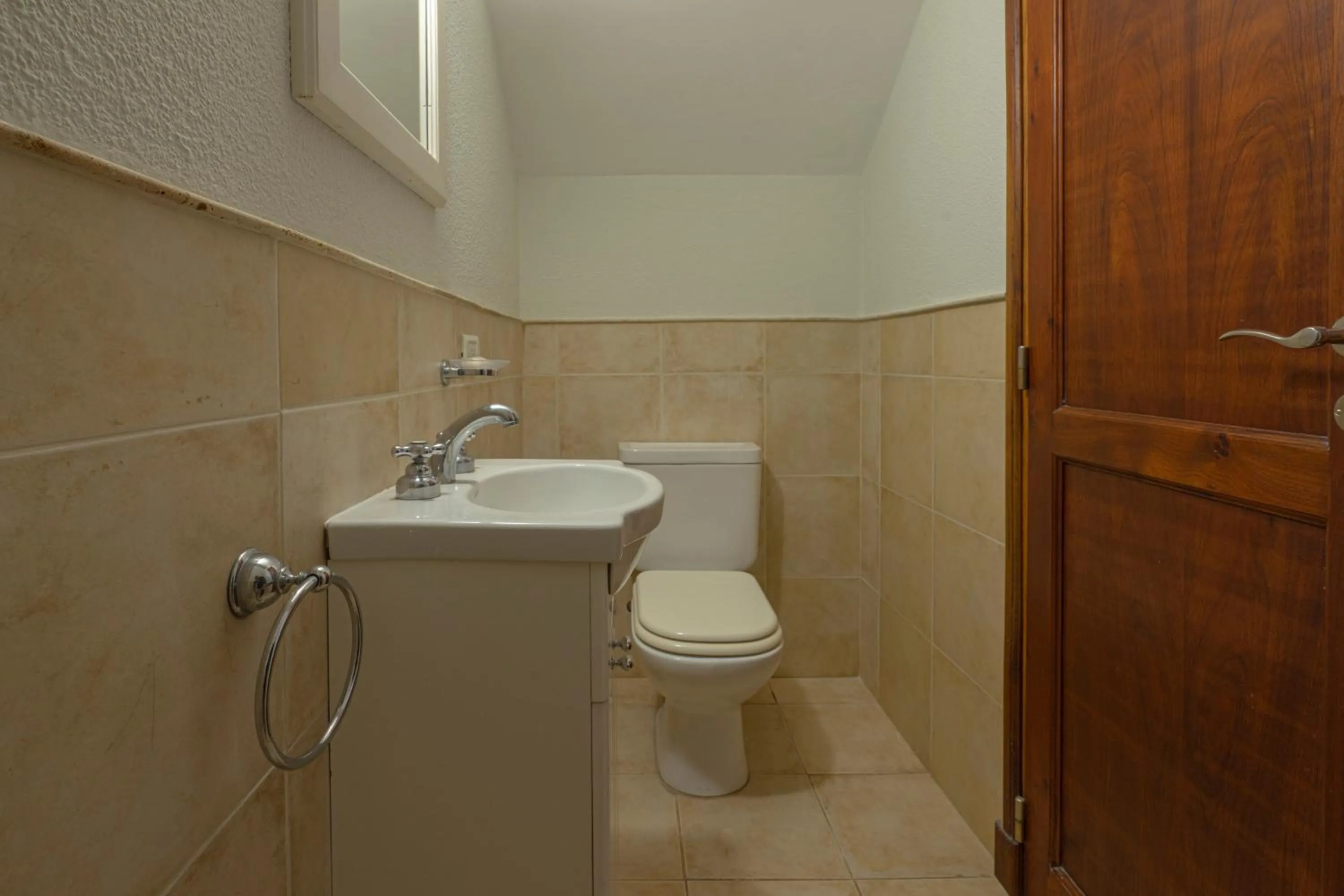 Valeria House Rental Suites