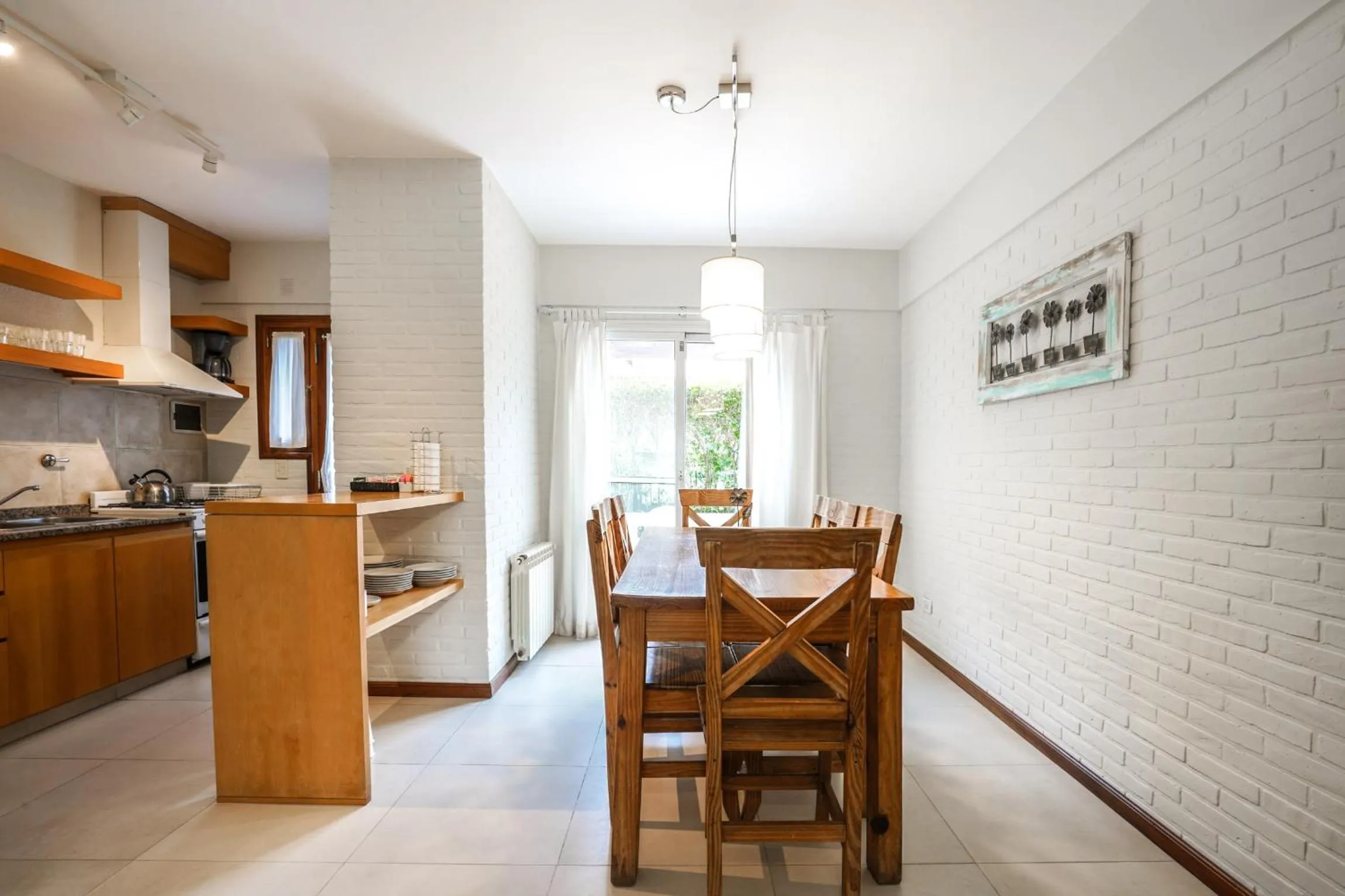 Valeria House Rental Suites