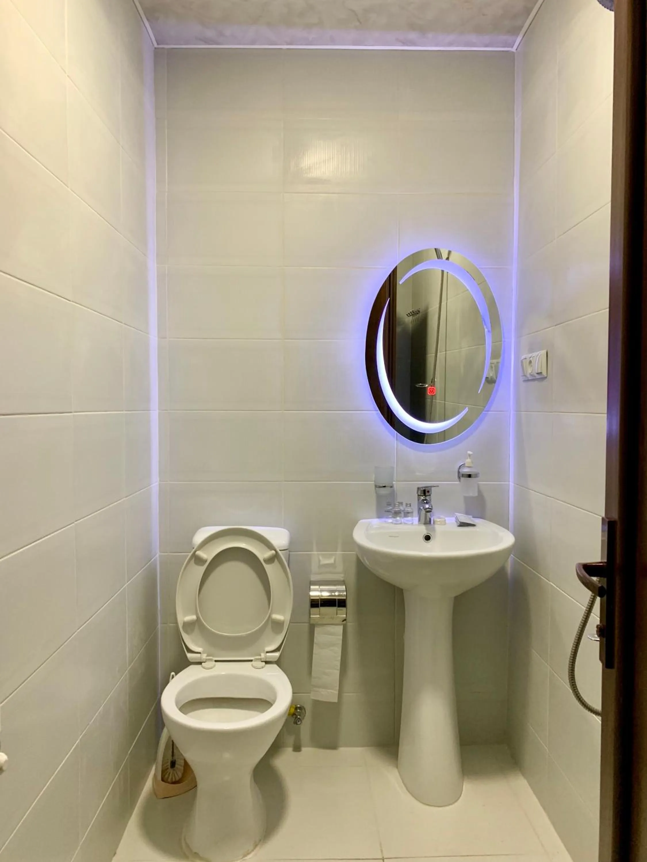 Bathroom in Hotel Red Bridge