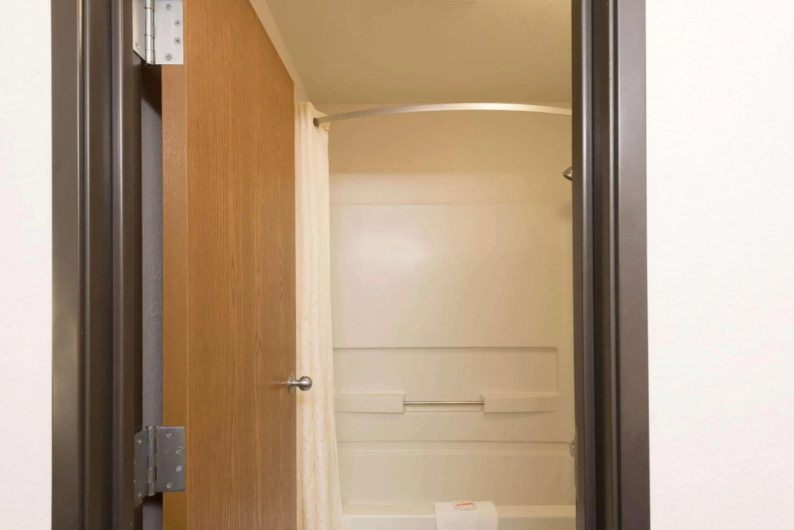 Queen Room - Non-Smoking in Super 8 by Wyndham Greenfield Queen Room - Non-Smoking in Super 8 by Wyndham Greenfield