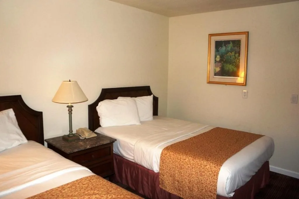 Bed in Waterford Inn