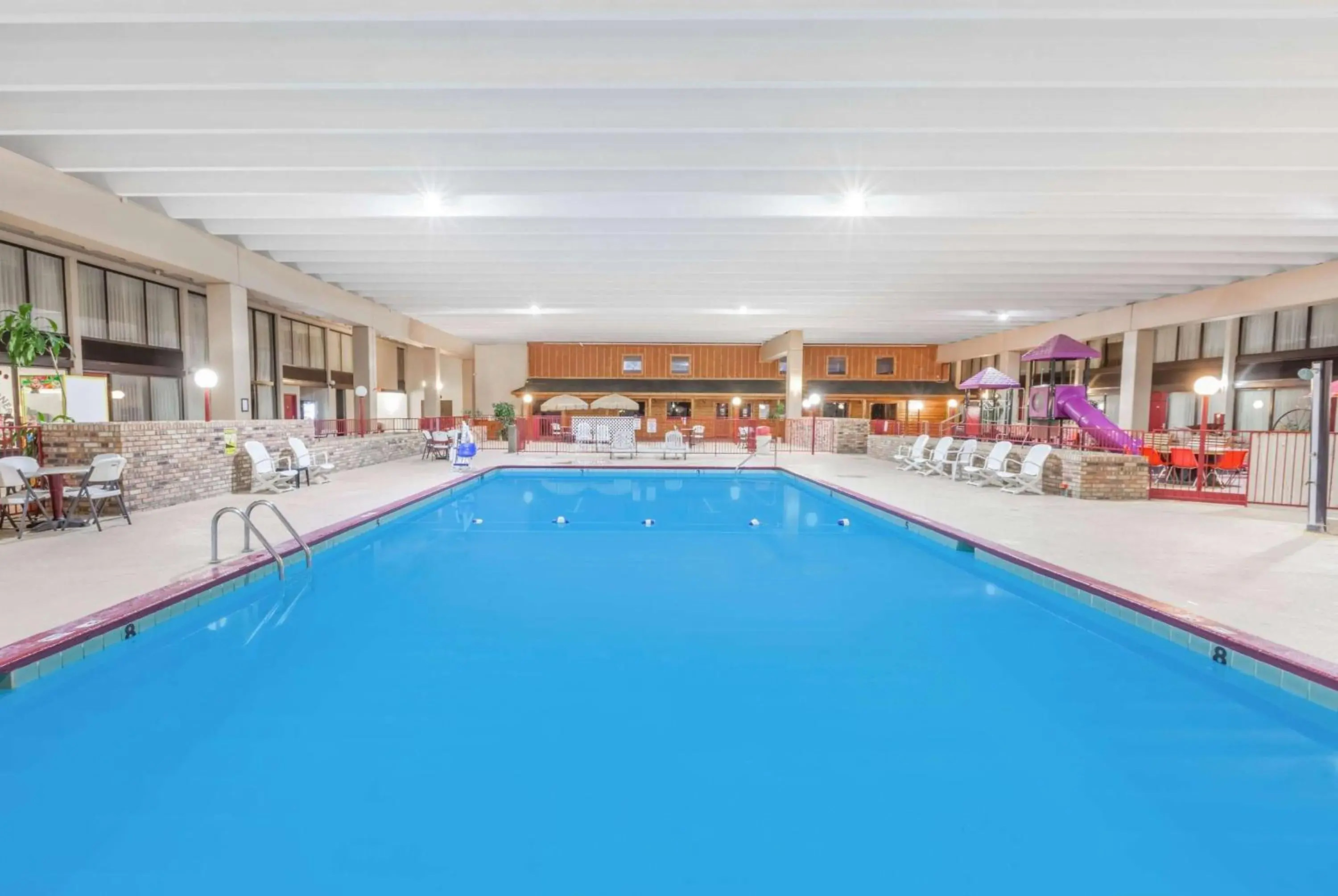 Property building in Ramada by Wyndham Grayling Hotel & Conference Center Property building in Ramada by Wyndham Grayling Hotel & Conference Center