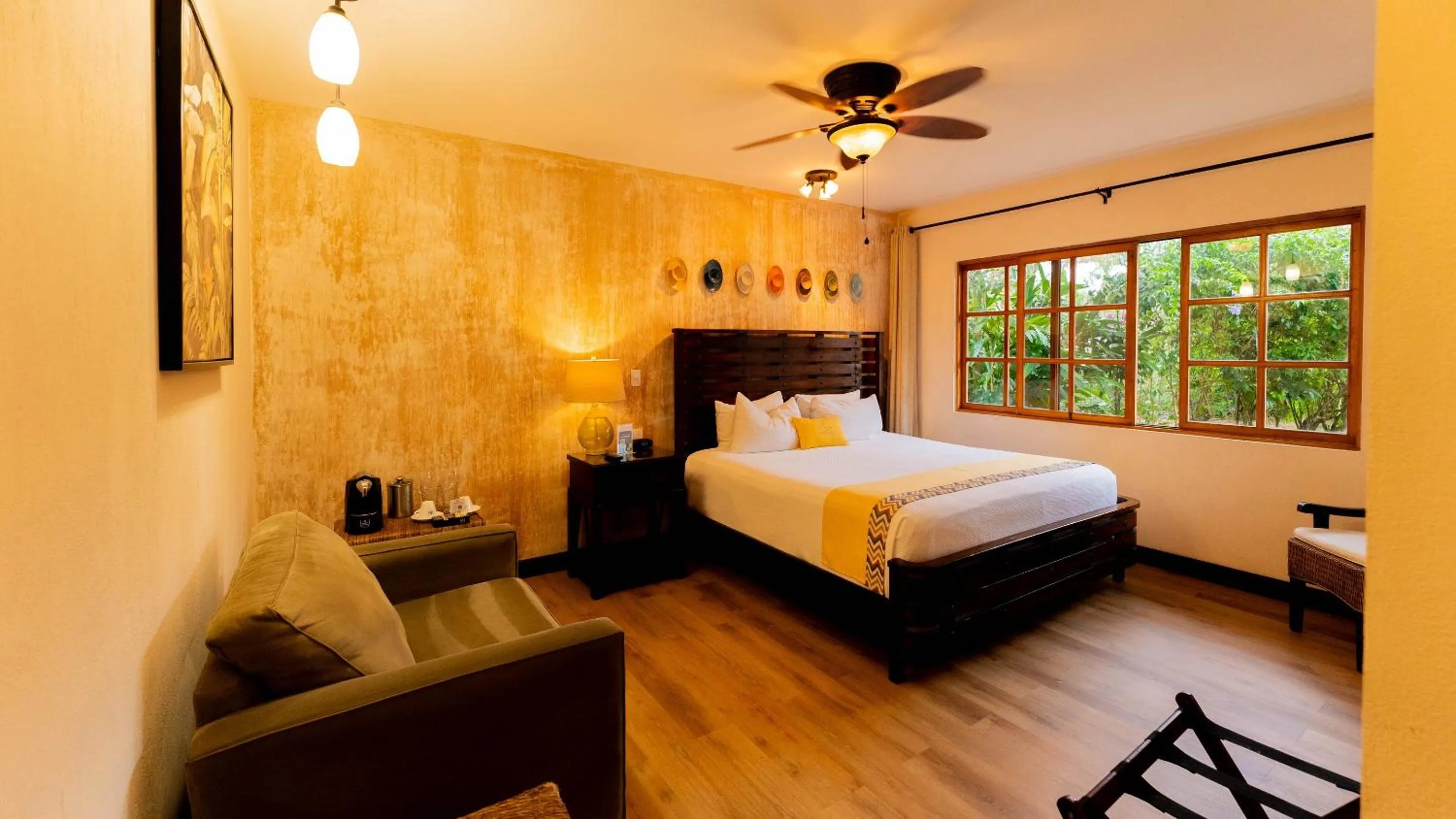 Bed in Buena Vista Chic Hotel