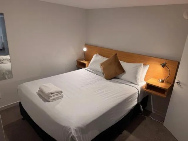 Bed in Lakefront Apartments,18 LAKE ESPLANADE ROAD