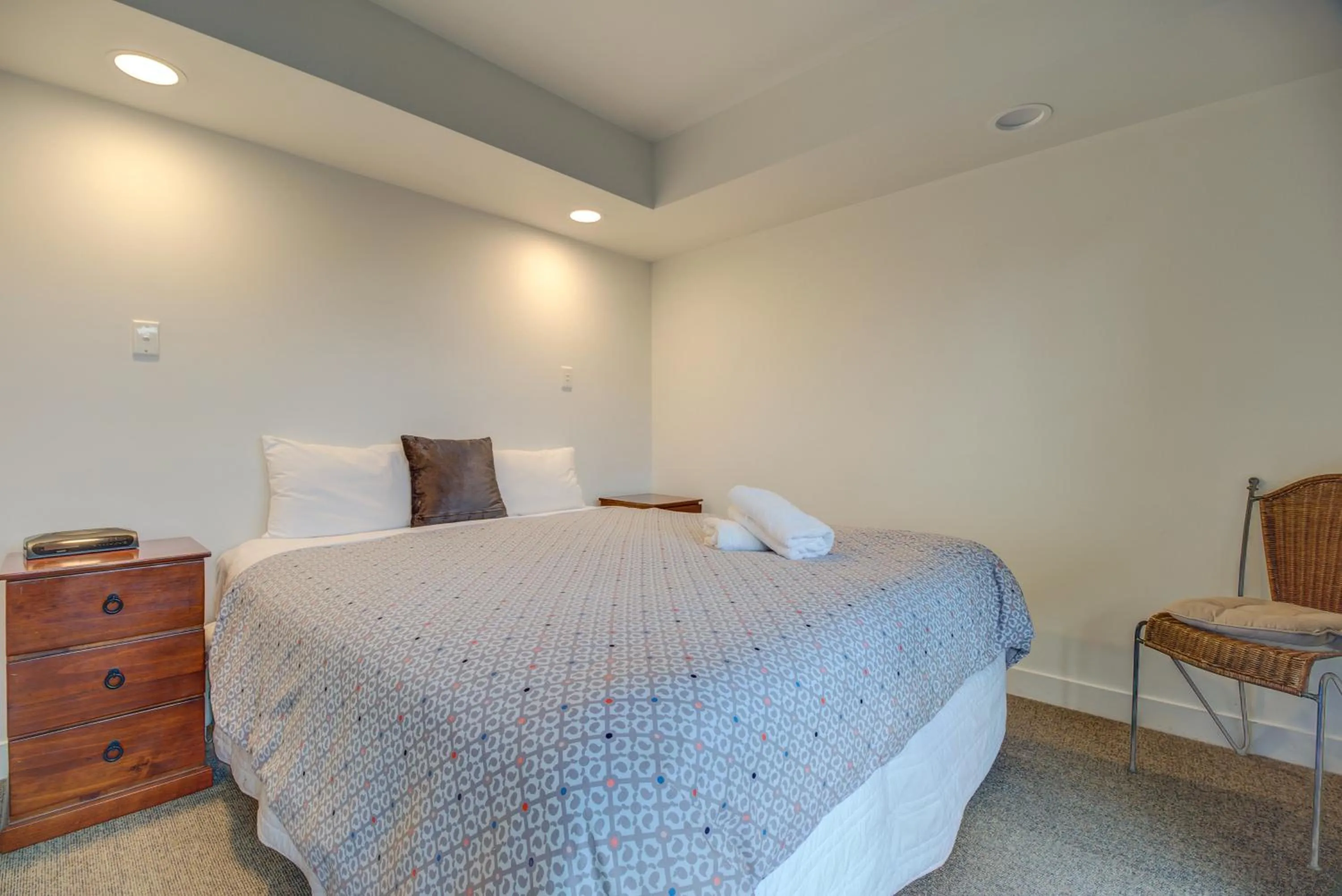 Photo of the whole room, Bed in Lakefront Apartments,18 LAKE ESPLANADE ROAD