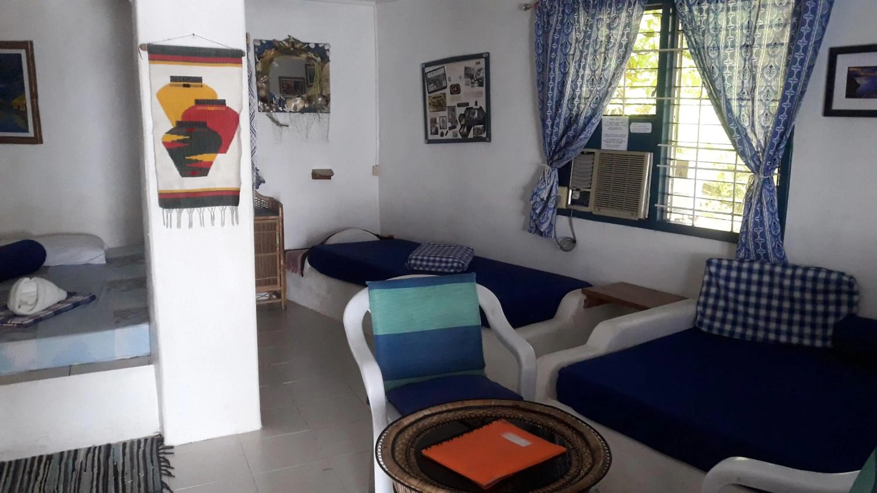 Photo of the whole room in Casa de la Playa Beach Resort