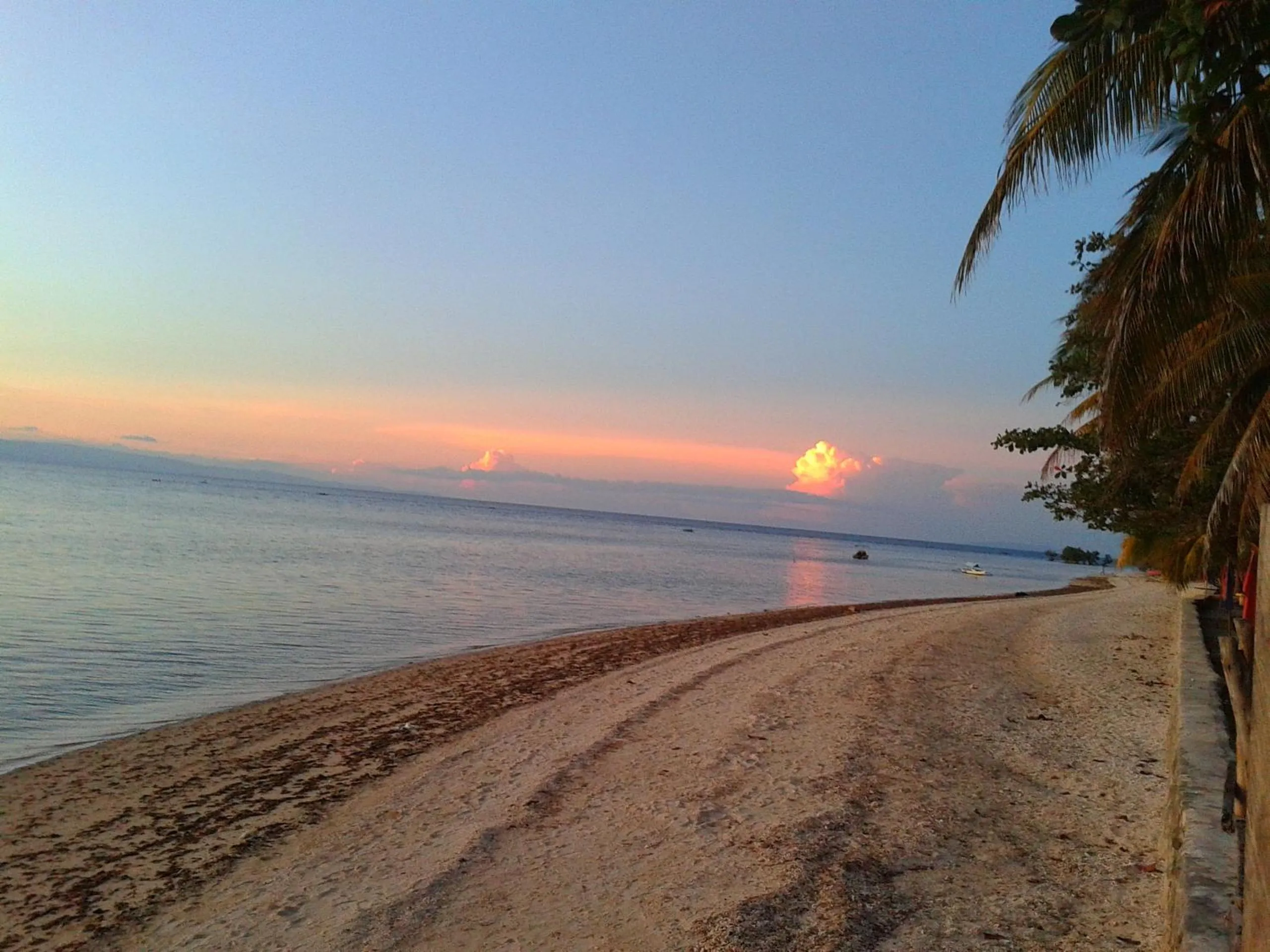 Sunset in Casa de la Playa Beach Resort