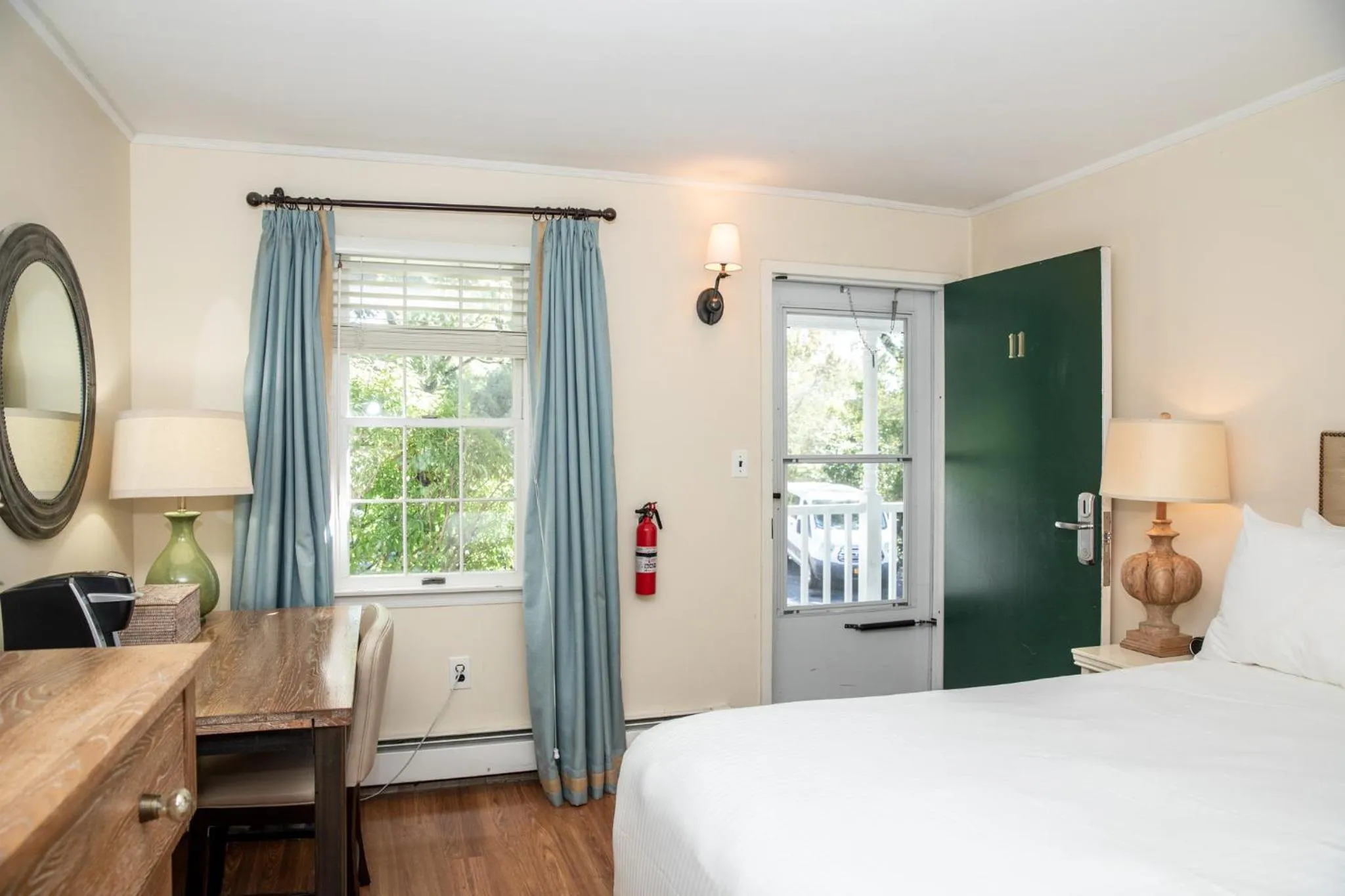 Bed in Three Village Inn