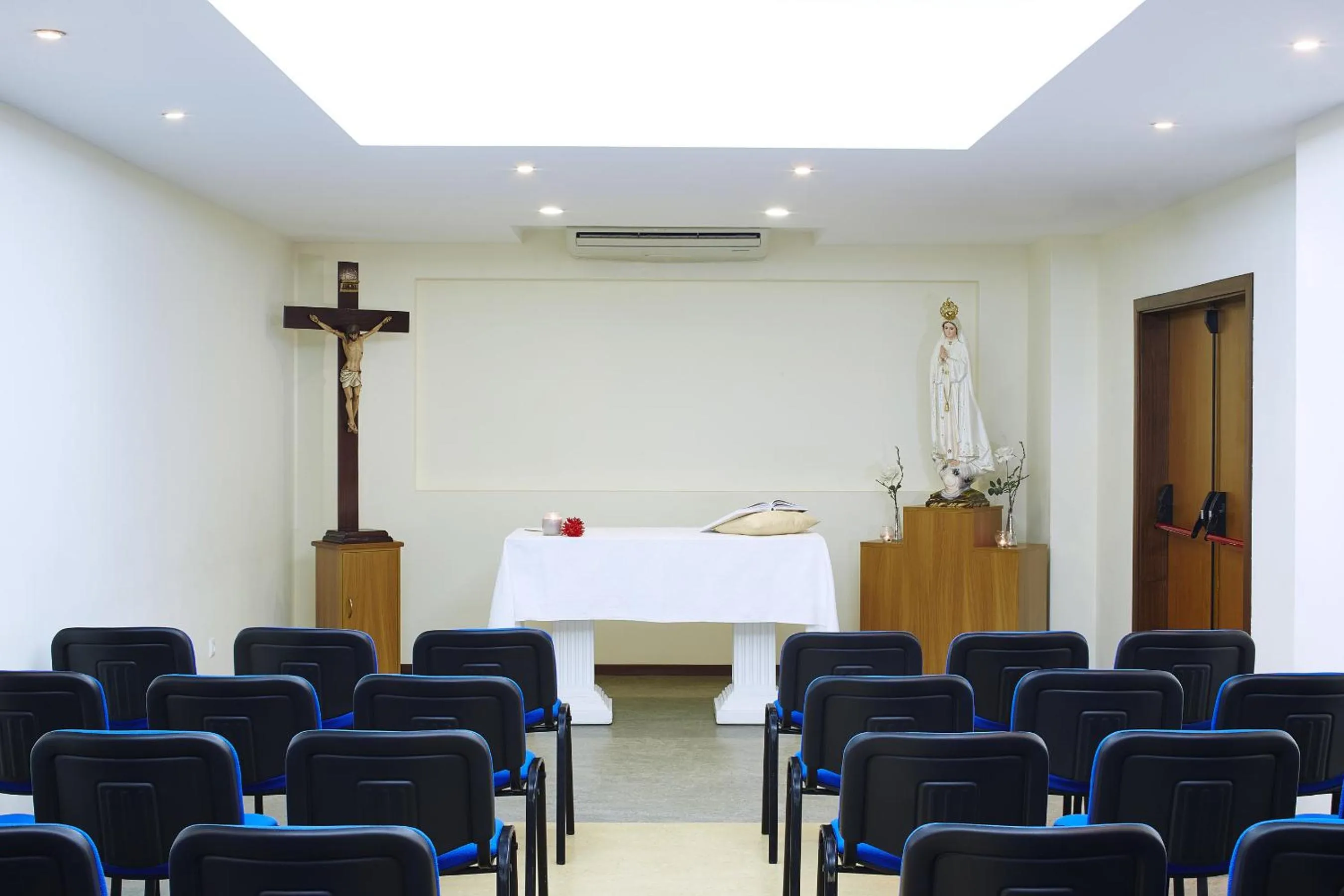 Business facilities in Luna Fatima Hotel