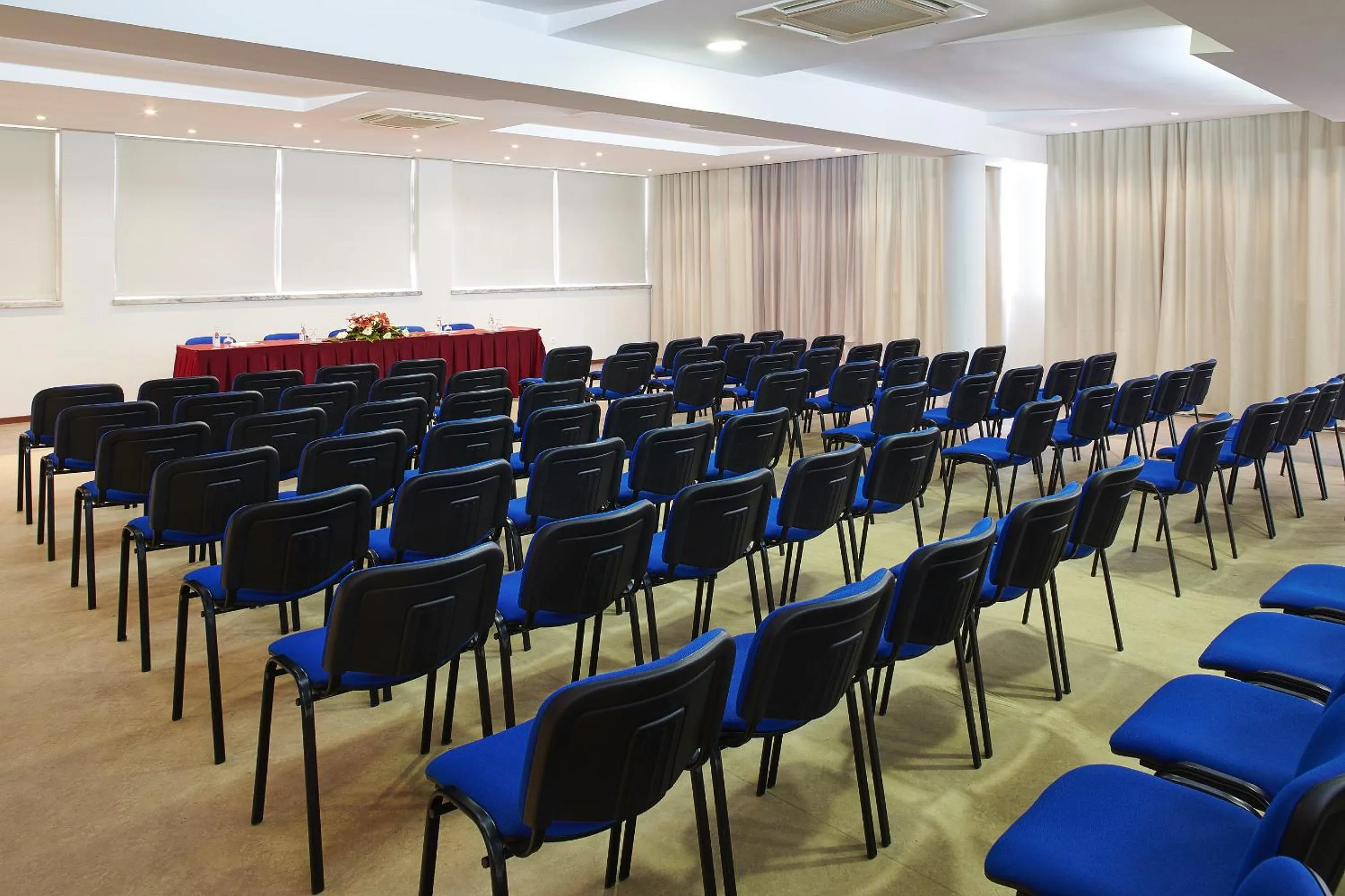 Business facilities in Luna Fatima Hotel