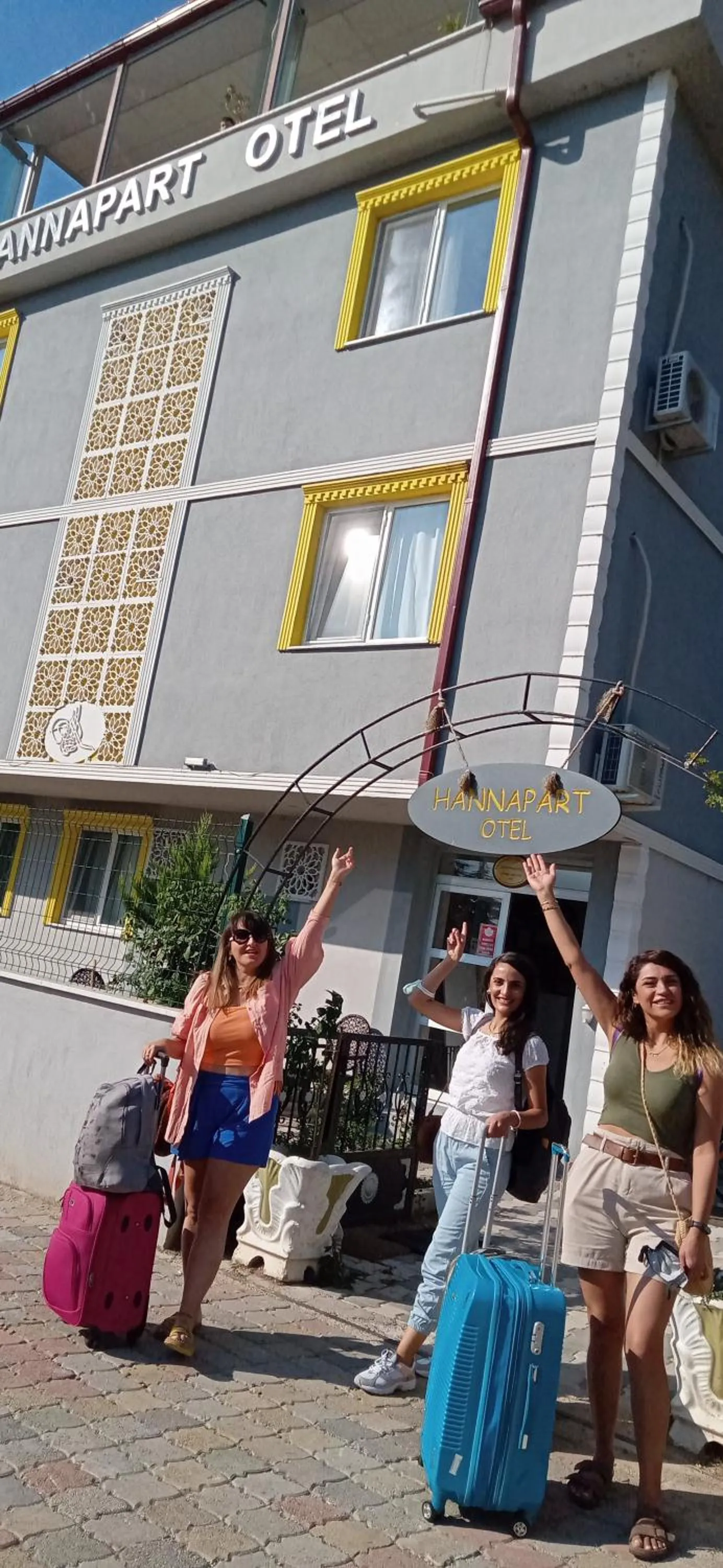 Property building in Hannapart Otel