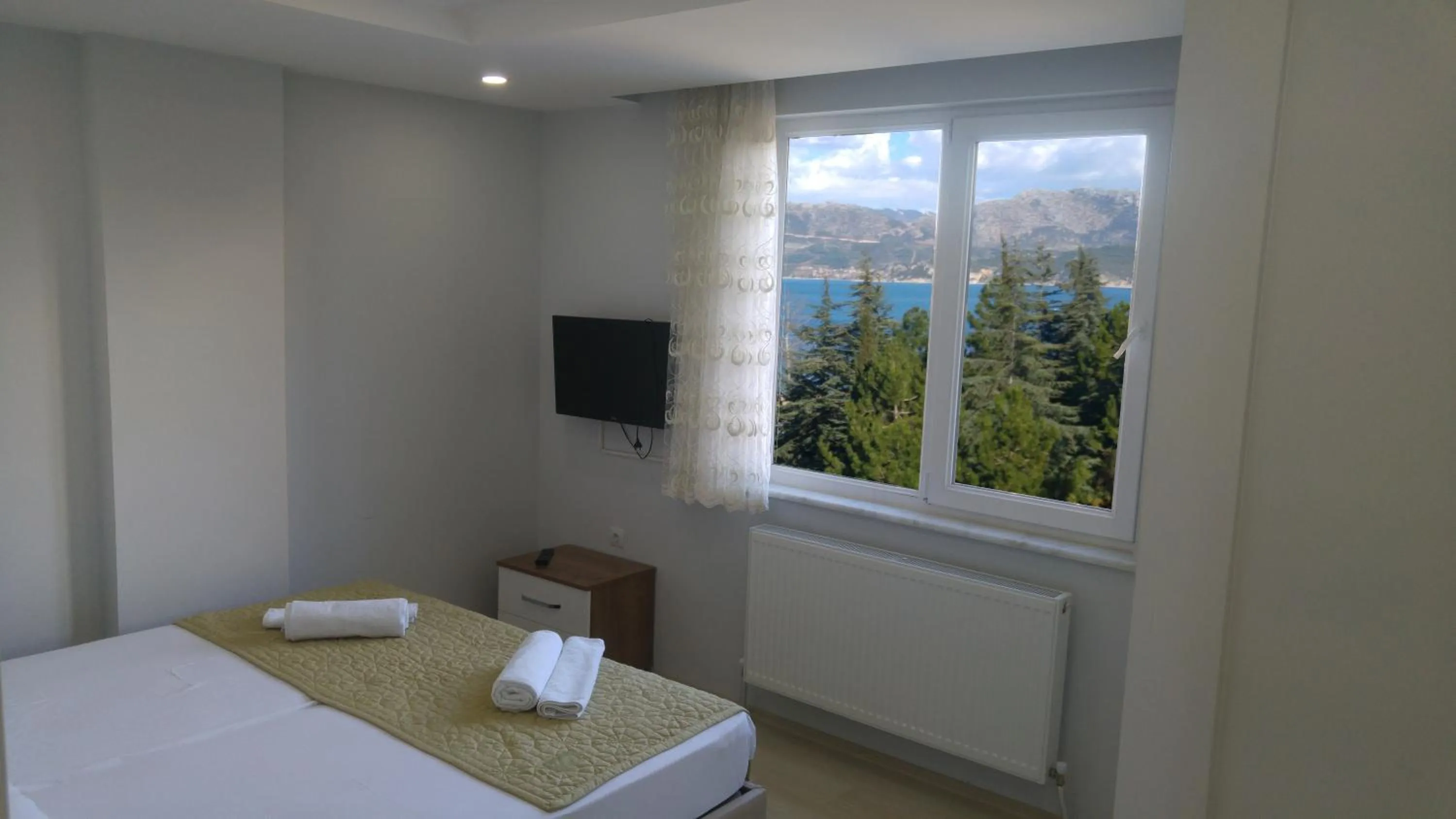 Lake view, Bed in Hannapart Otel