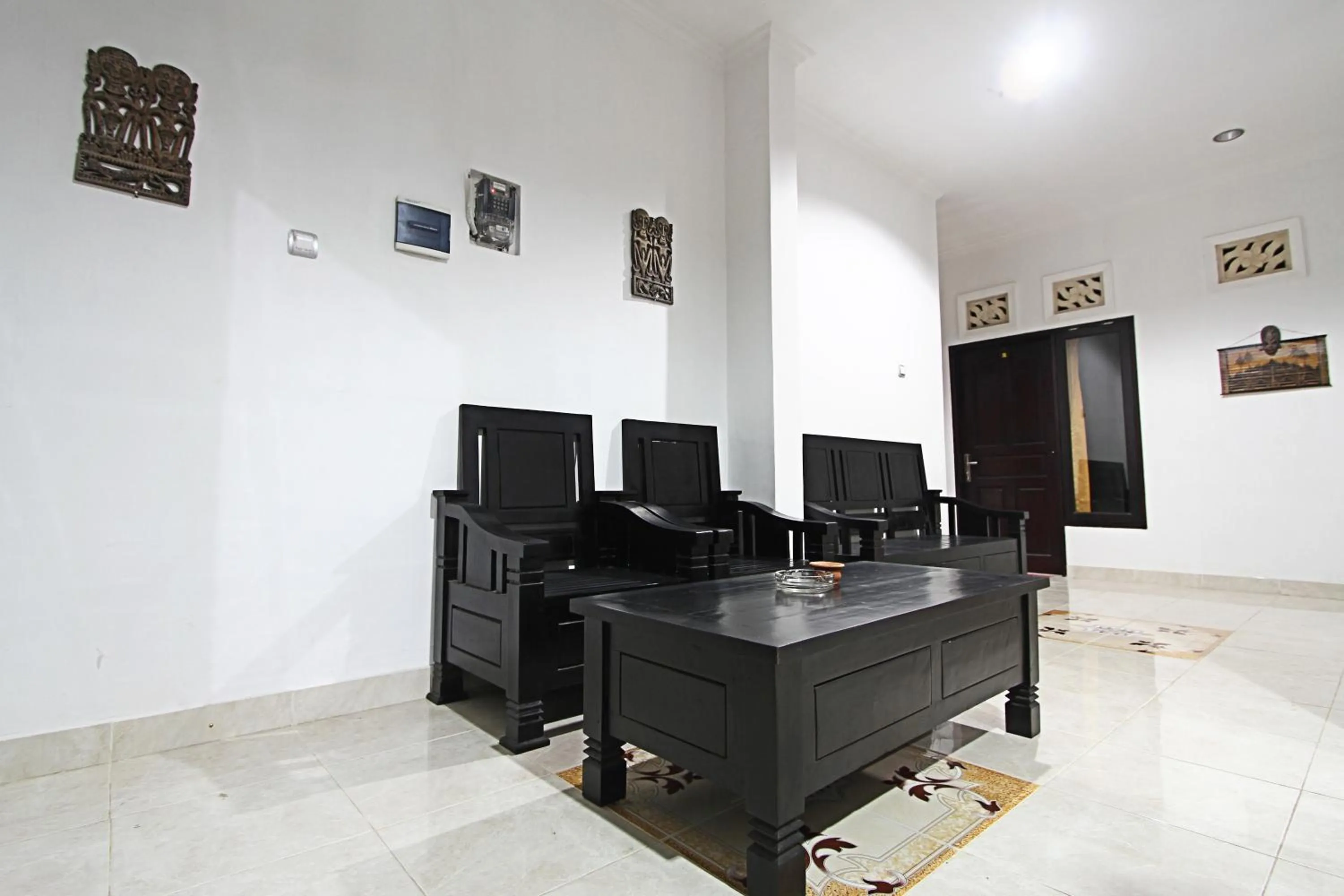 RedDoorz near Stadion Kompyang Sujana Bali