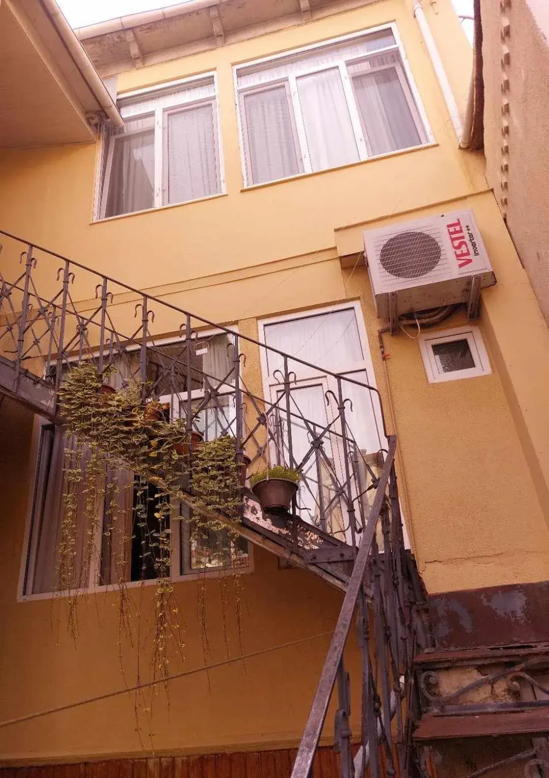 Dodo-Inga's Apartment Dodo-Inga's Apartment