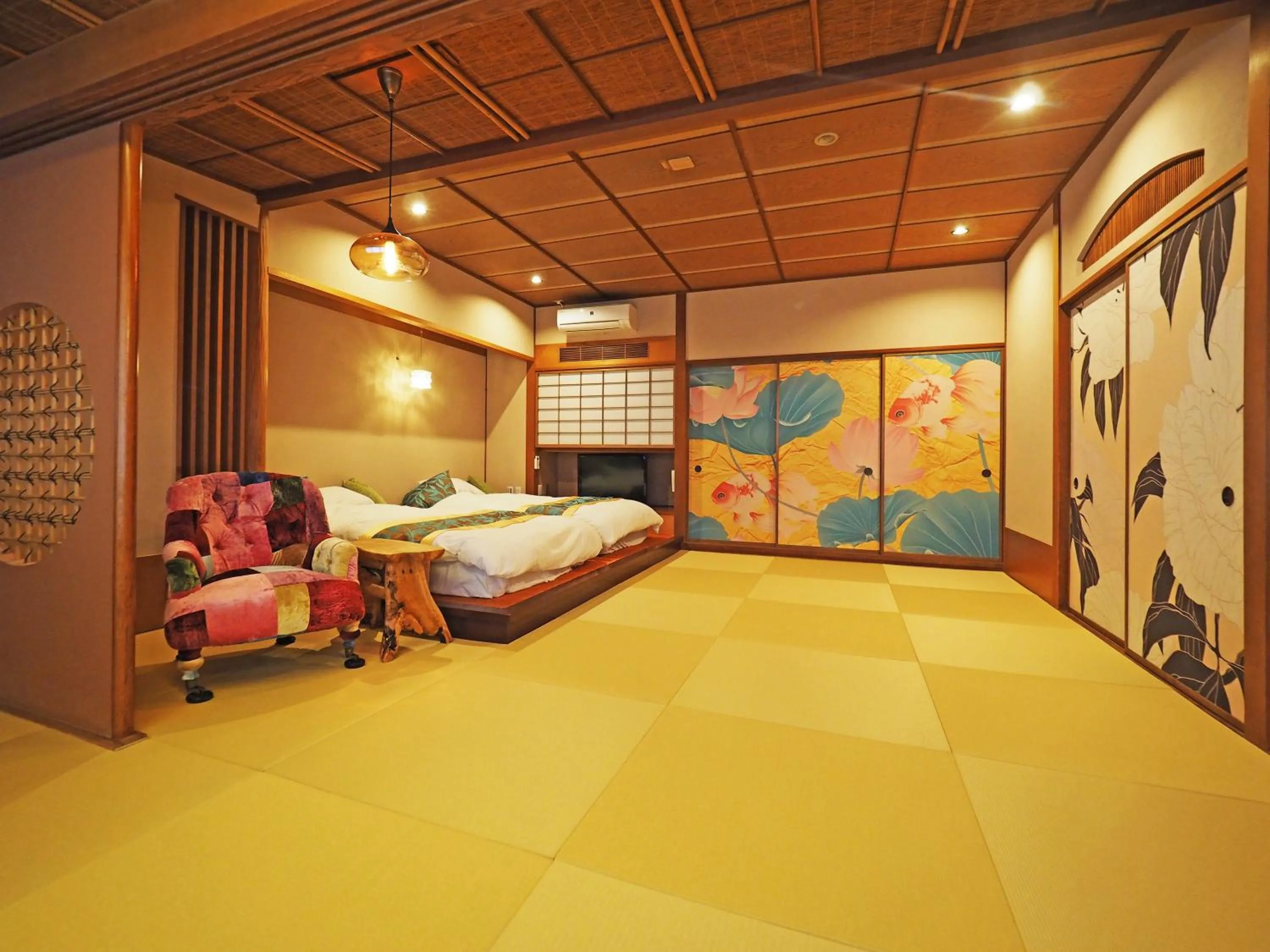 Photo of the whole room, Bed in Houshoutei