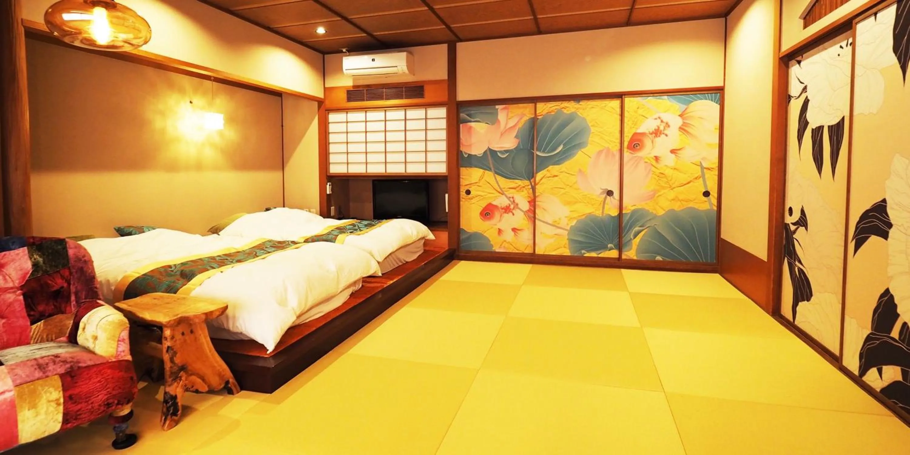 Photo of the whole room, Bed in Houshoutei
